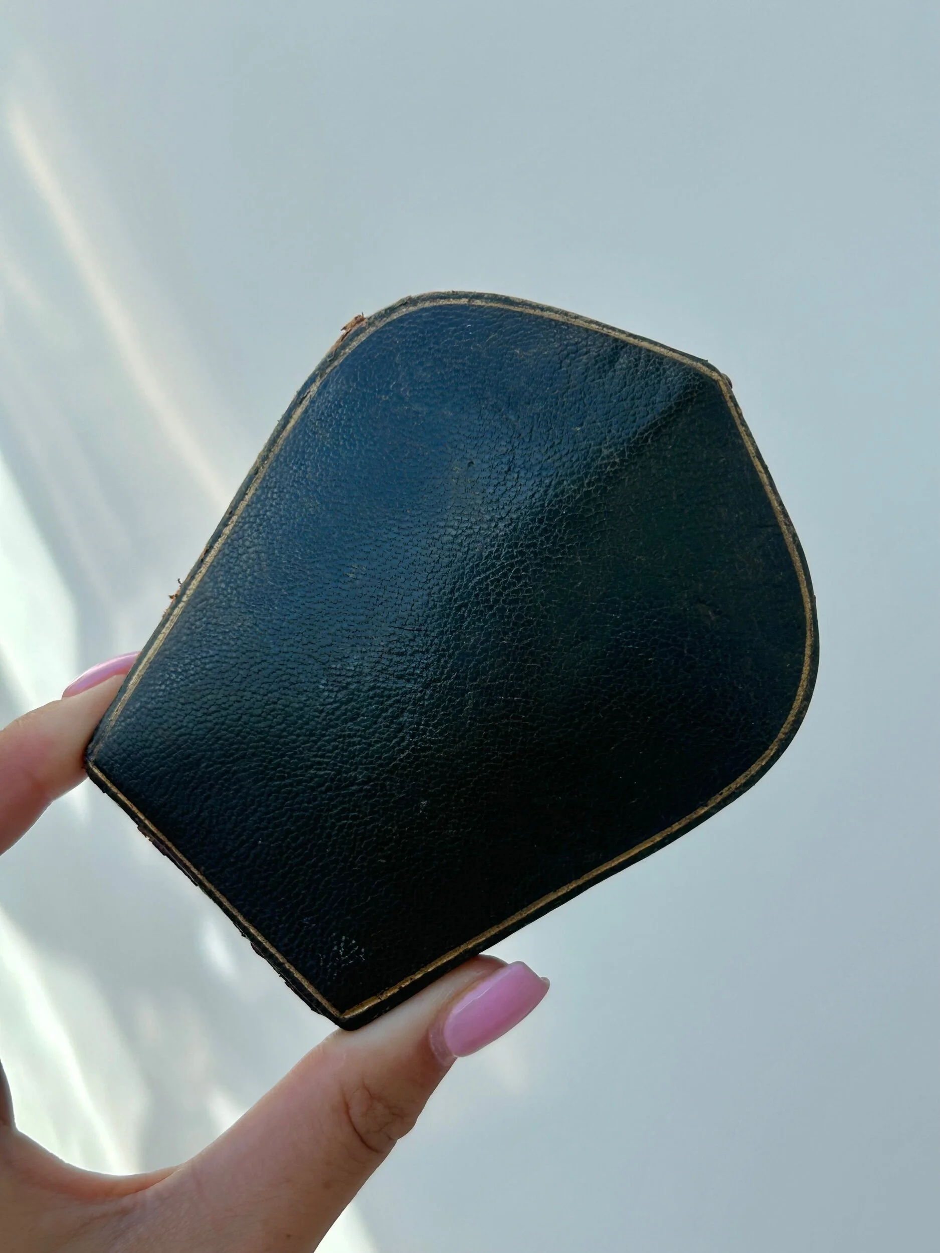 89B57074-B078-4D5D-9855-3FA8C83DDF22