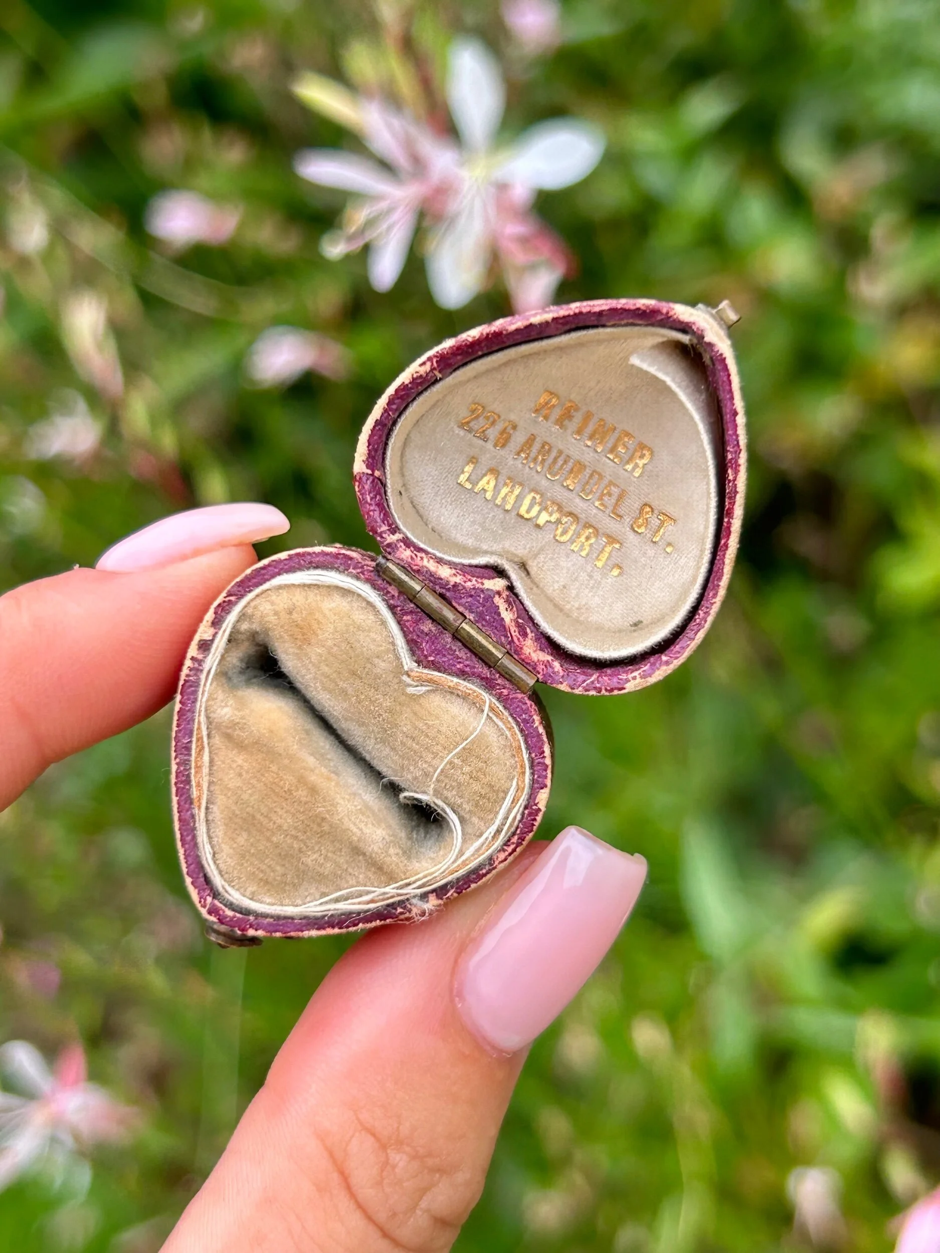 B97475D5-FF2C-4E78-A021-1A7E4DD155F8