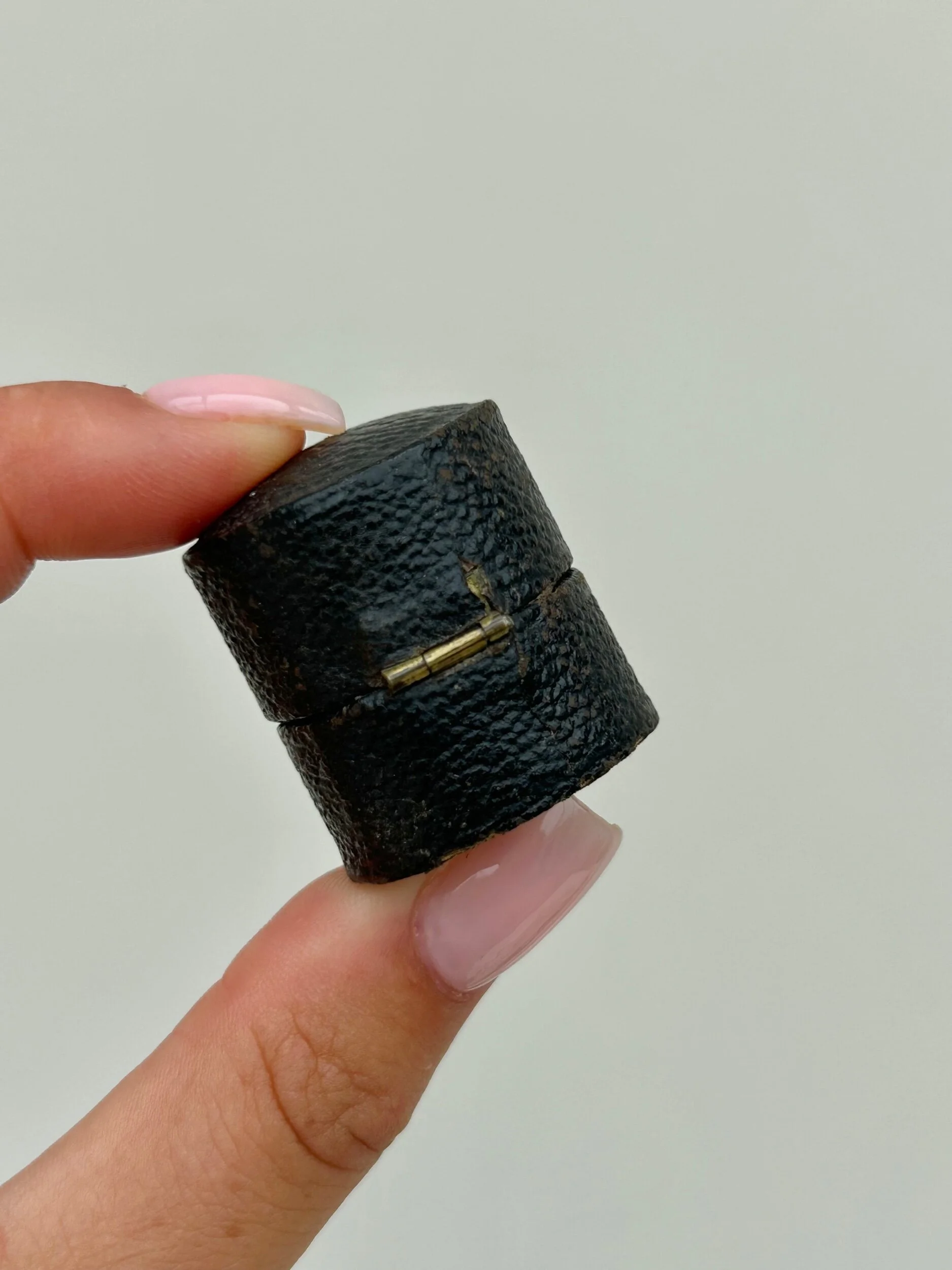 D4250777-188D-41BE-9084-322400461CCC