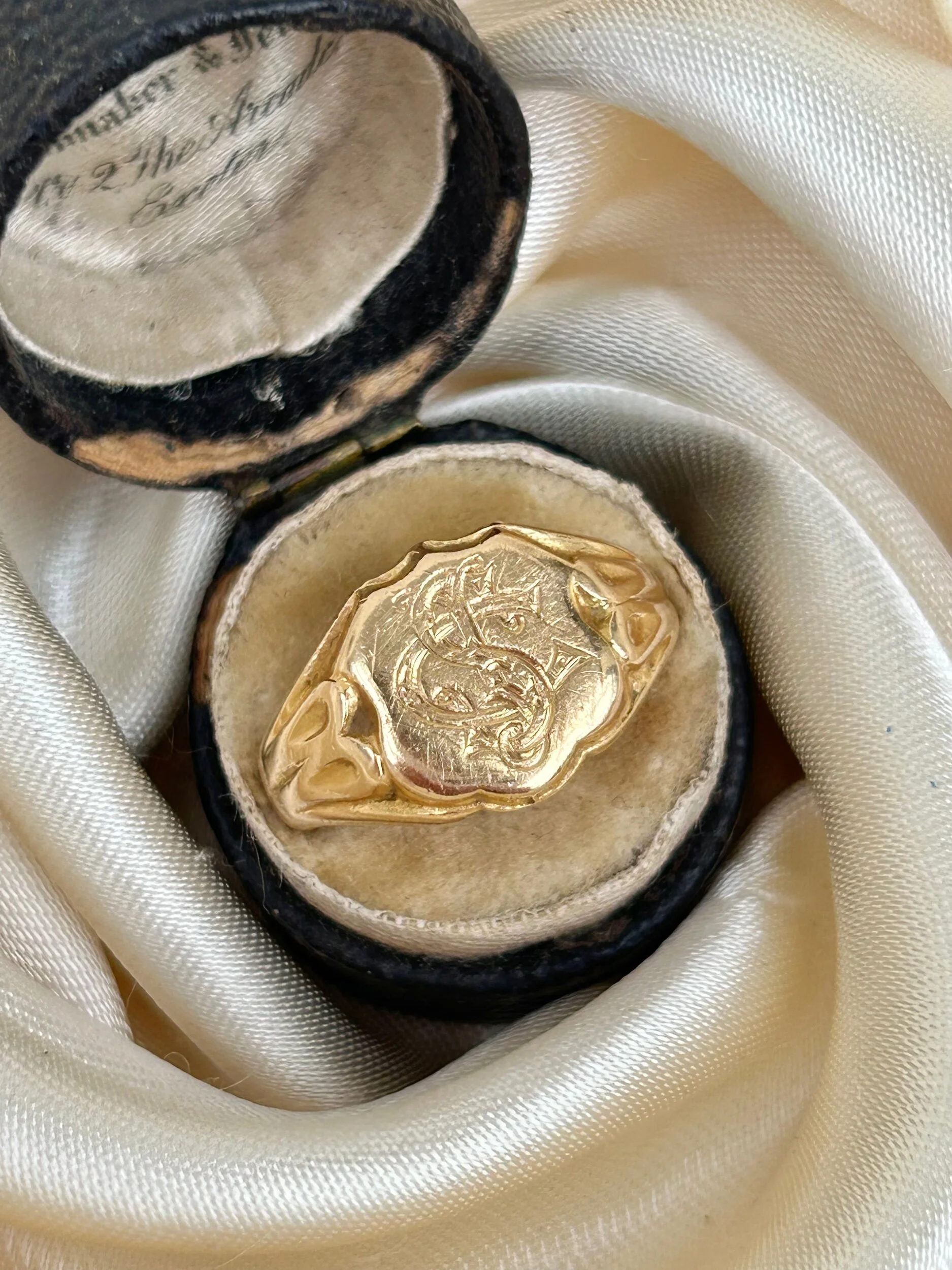 3C32CCE3-4F6B-44BB-A9C1-FD0856A5E70D