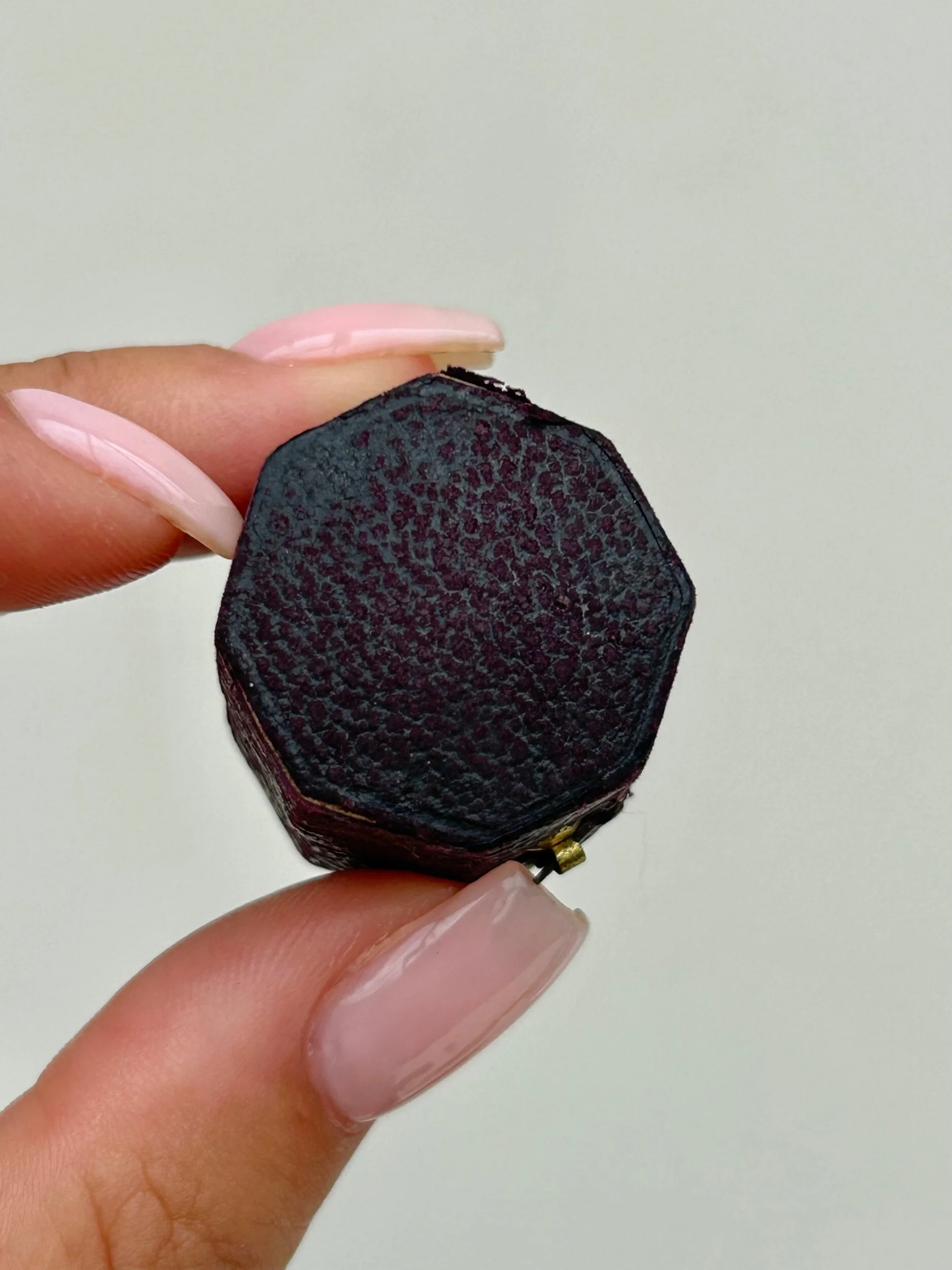 76985FB4-DB00-457E-8DB0-691D43BCA29A