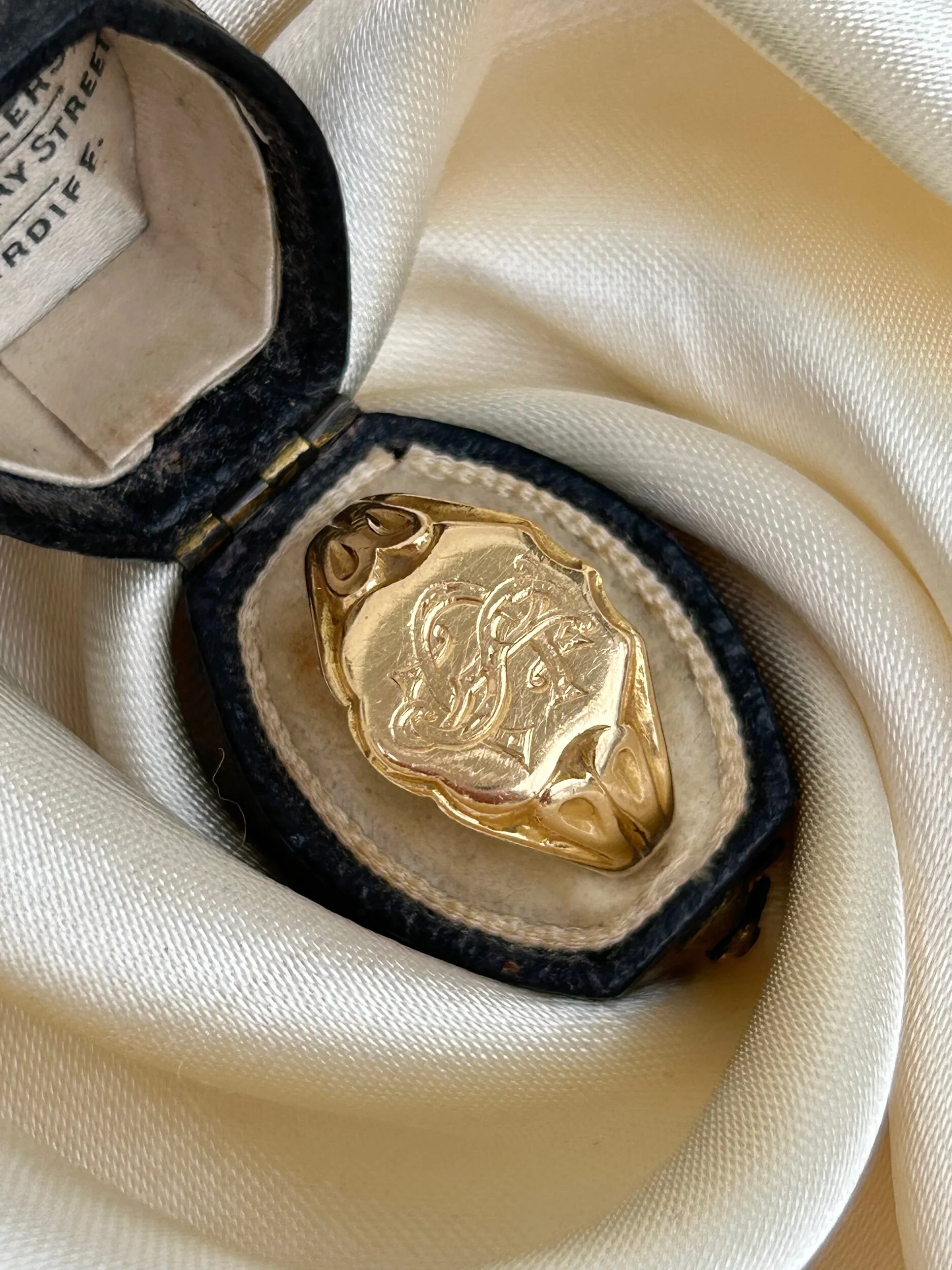 B203A688-3DCC-4646-AB49-A6DA2FDB41EF