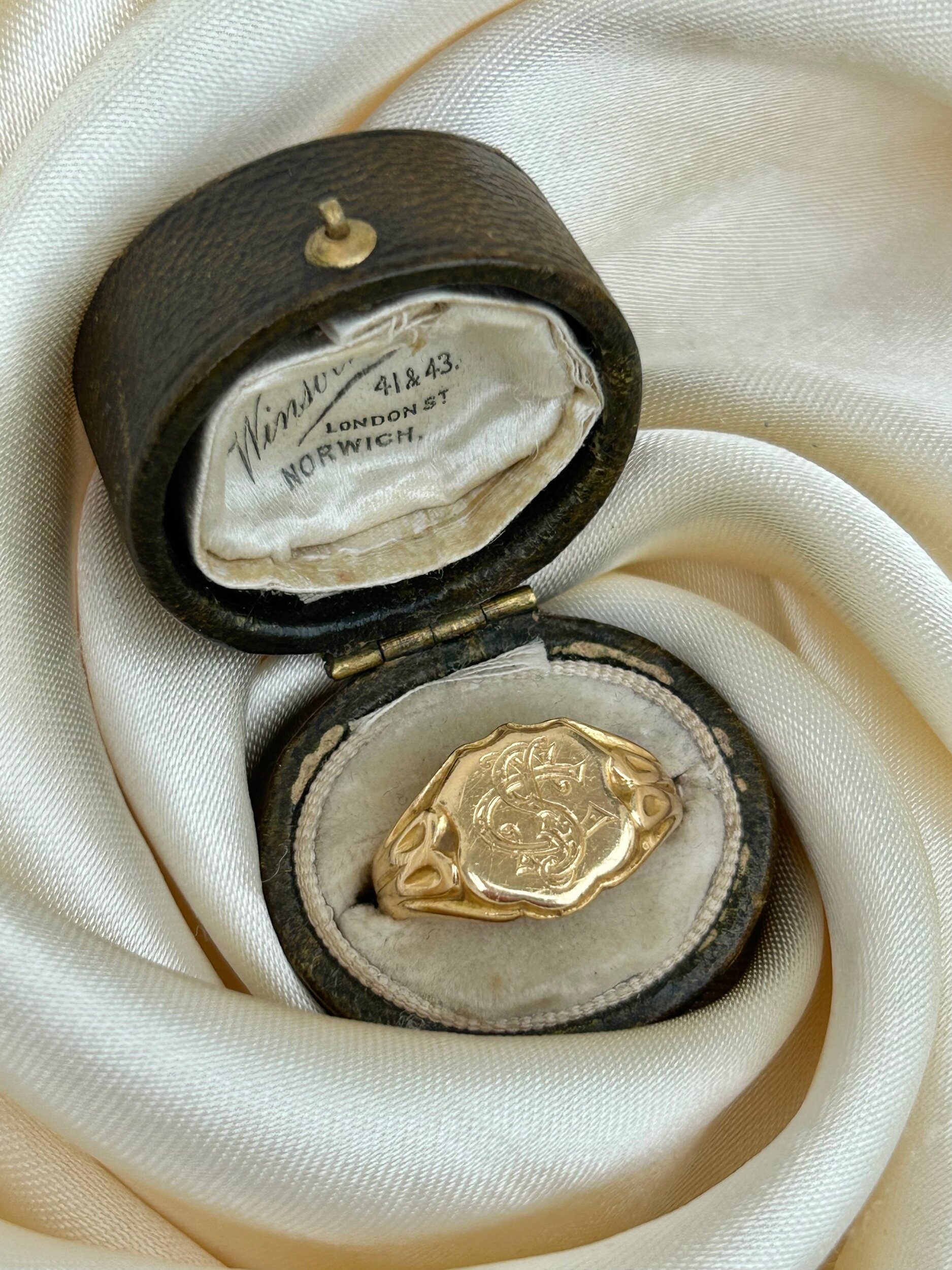 0F71EFDC-182A-4334-8D55-09C5B24D4090