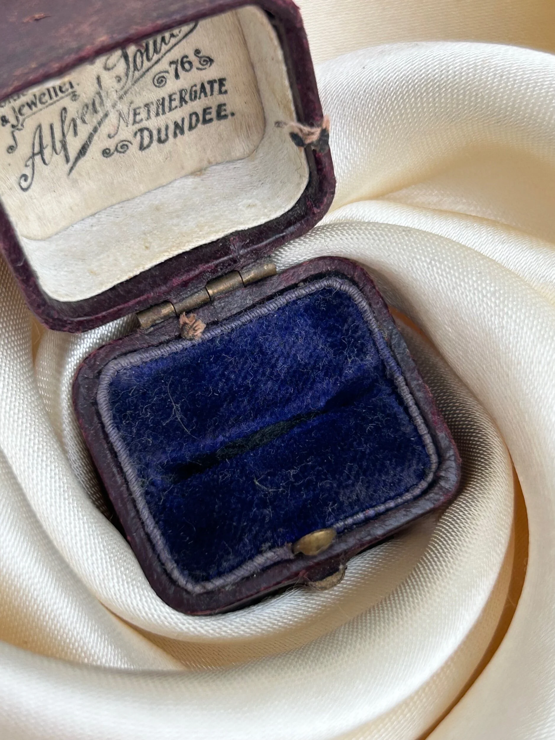 C6D5A5B1-B35C-498B-84A9-DD22099346E4