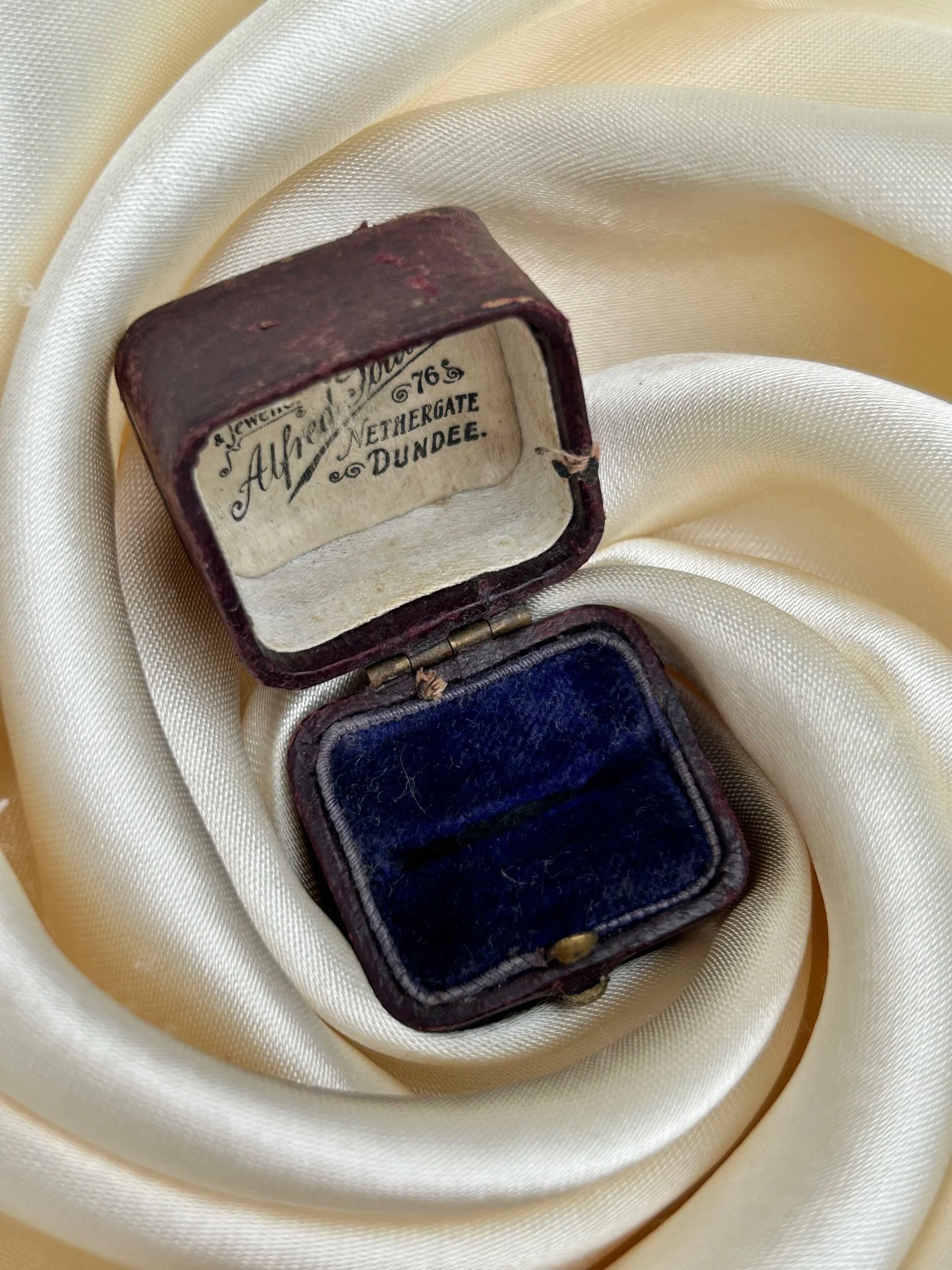 80D9FDAC-CD18-42CB-BAAD-280C07DD624E