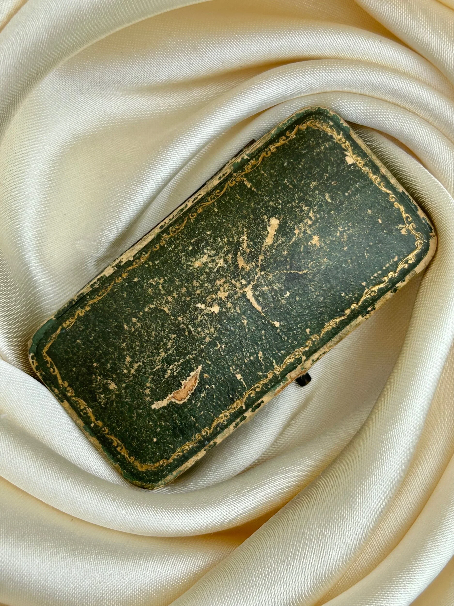 8582CC0C-E0CB-4B18-955E-4ADCC62F03E2