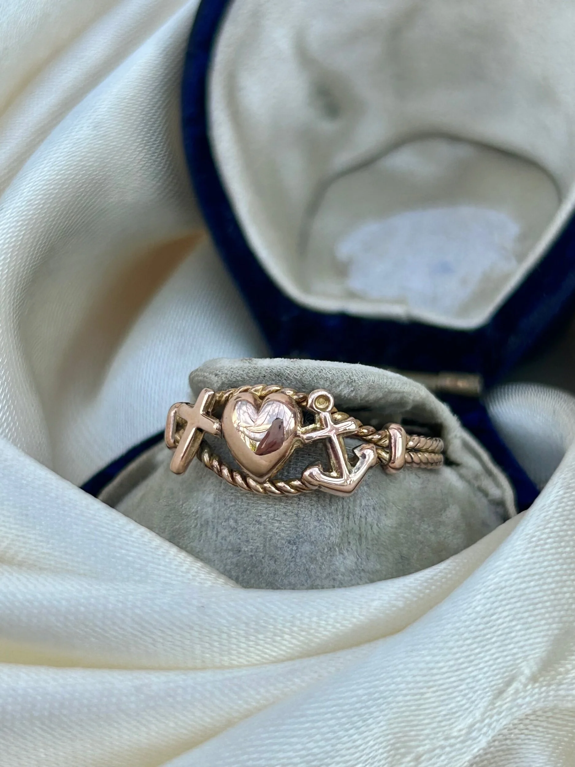 F6C11F86-3E79-49A1-B075-88B52261A44B