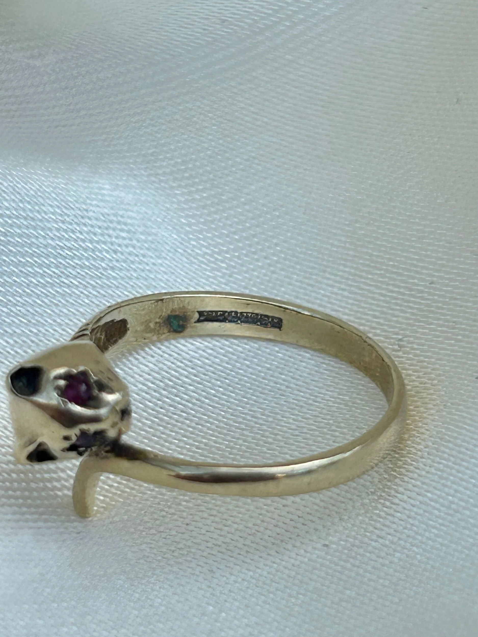 CF4926BD-B0C1-48C6-945F-DF8D7226AFB1