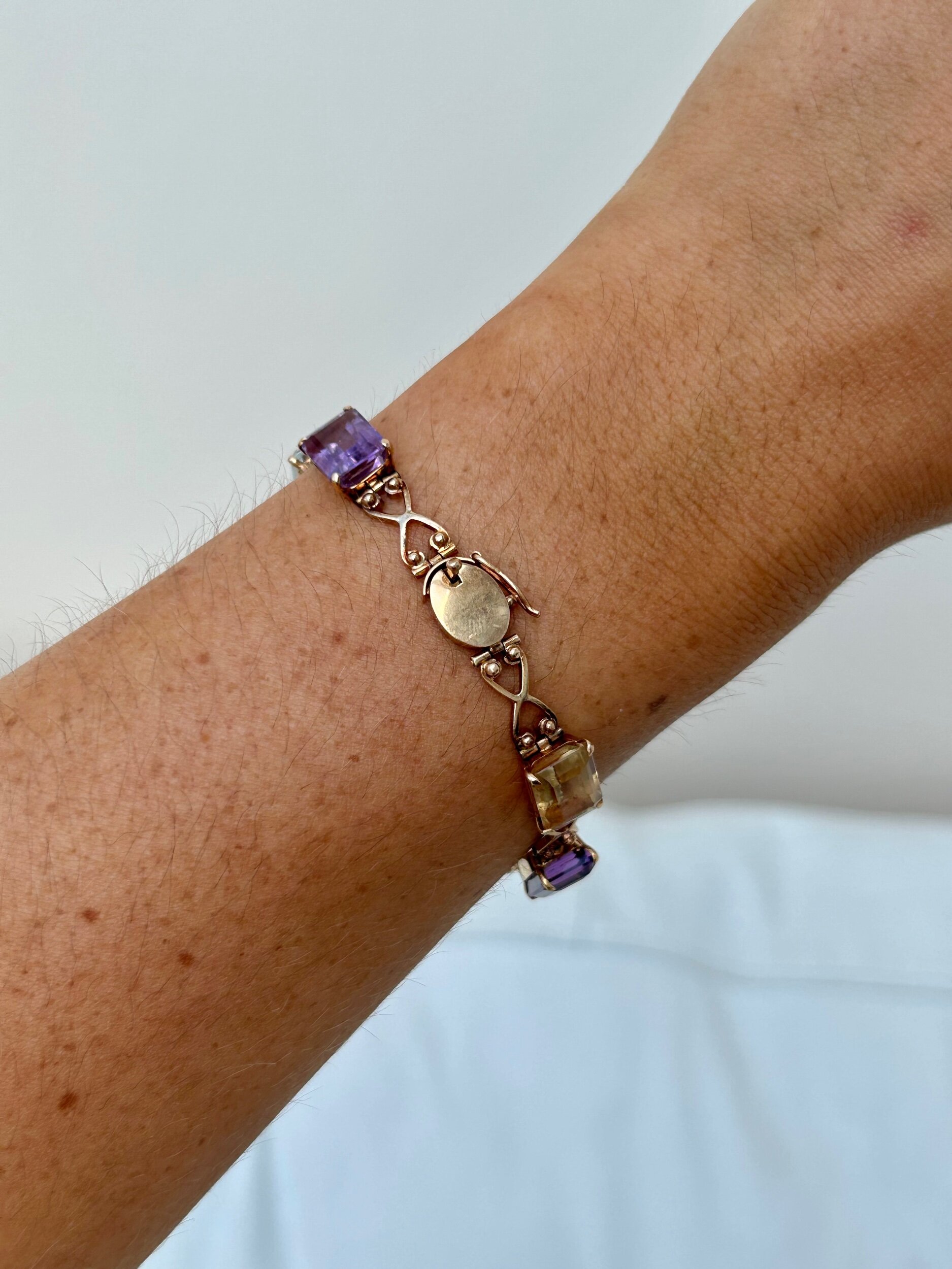 D69FAAE3-11EA-4D97-B375-D817F3D77FC3