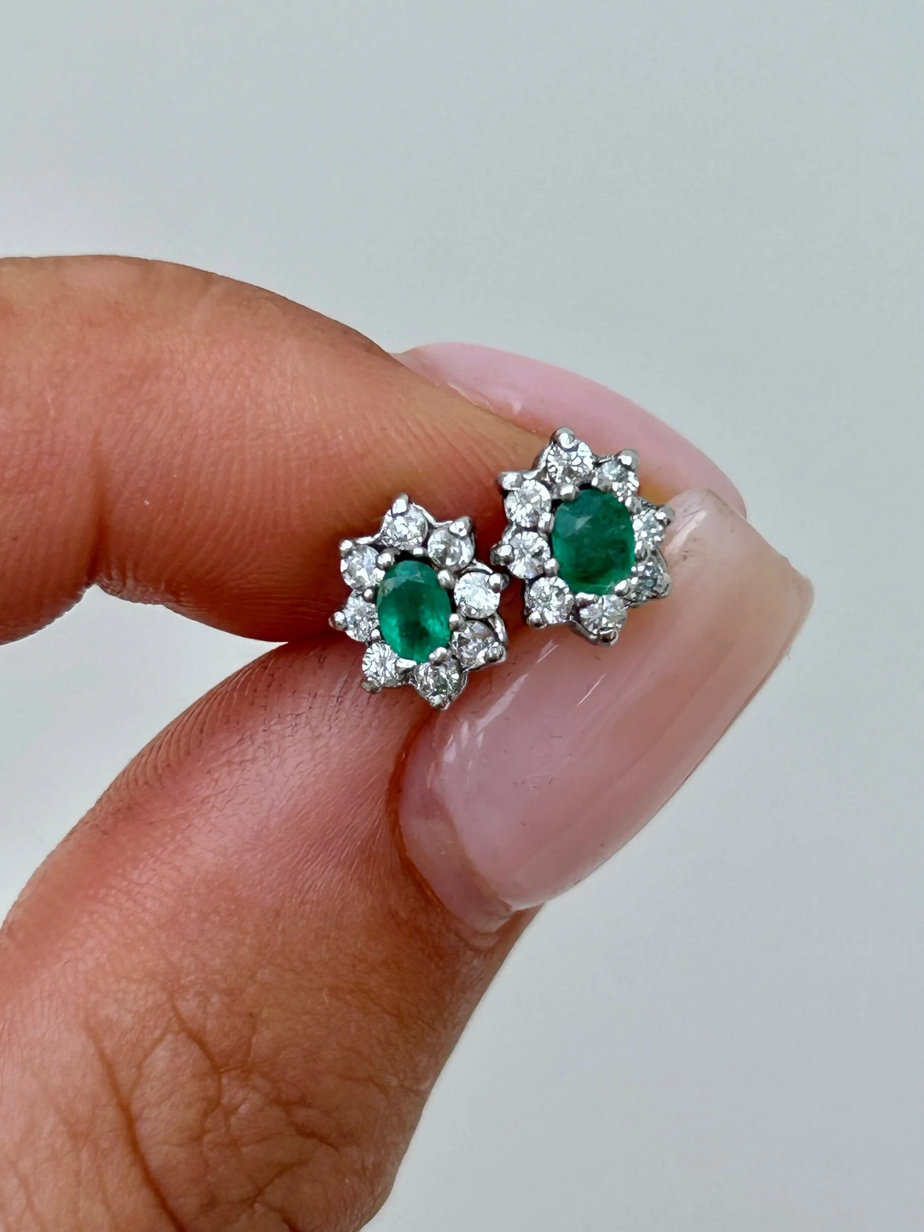 B033ACE9-CA21-41BD-BAE6-94381989EC89