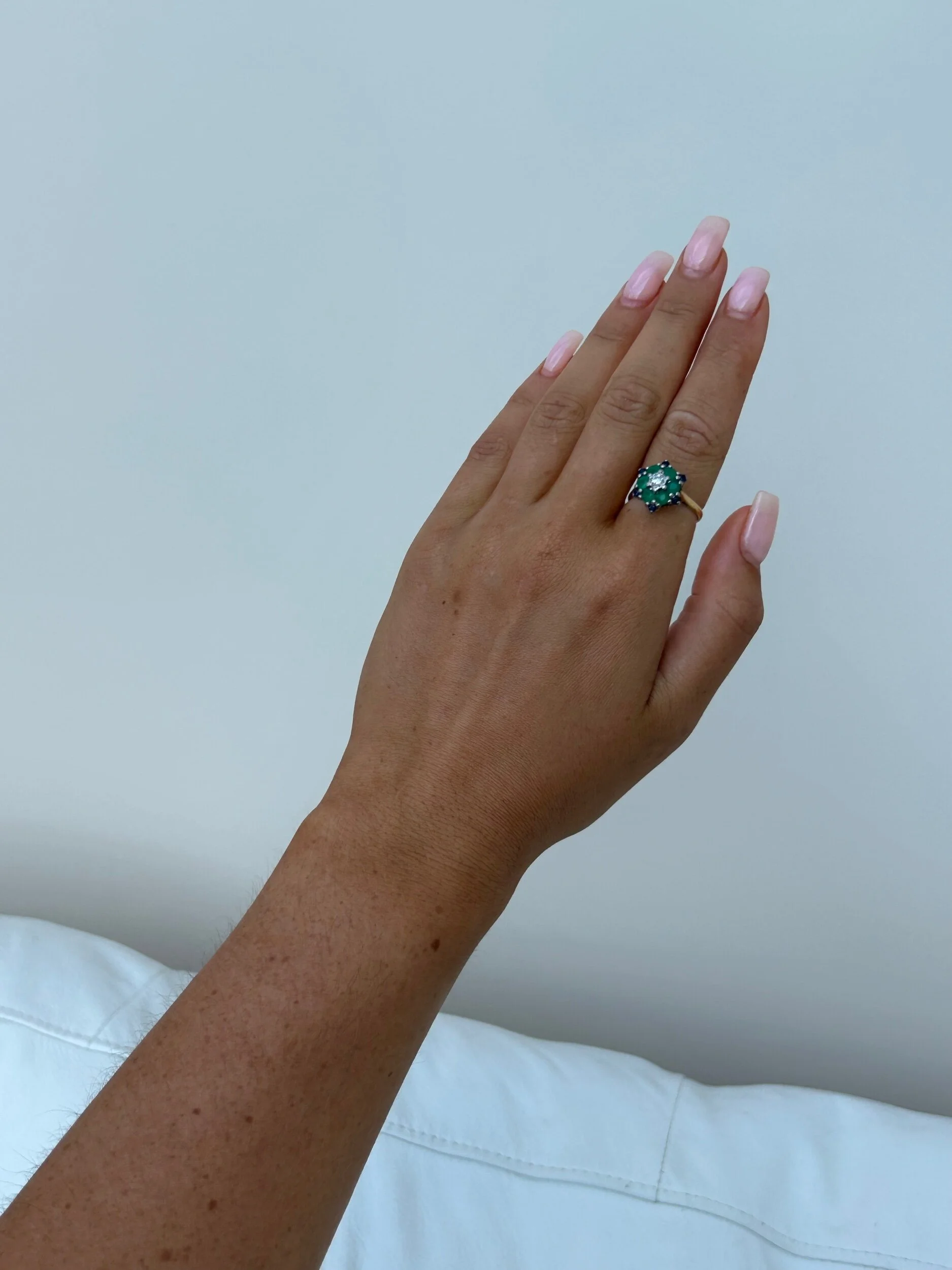 D7D751D3-1957-49F8-B947-EAB69B68B56C