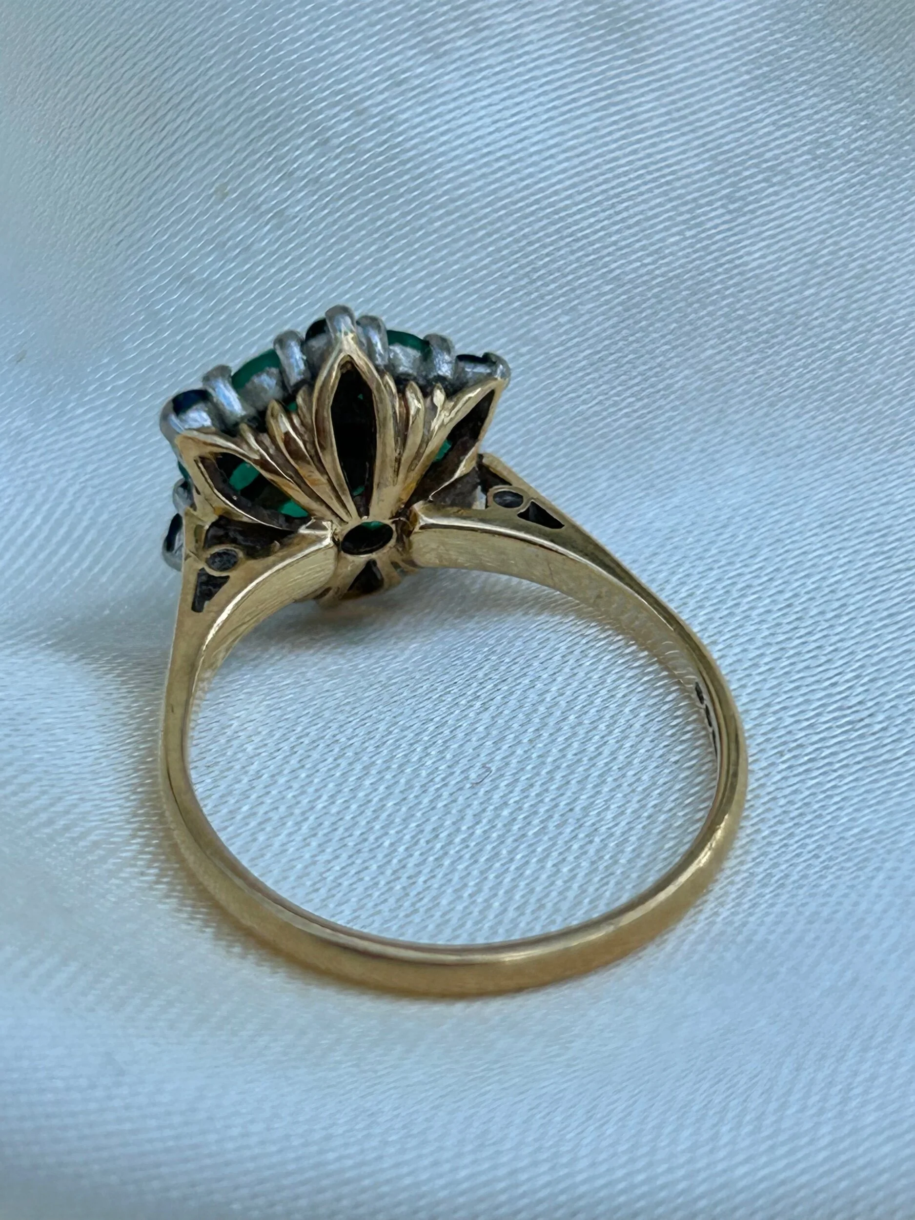 C6A1BF4E-54C4-4D47-AA66-1913F9B32813