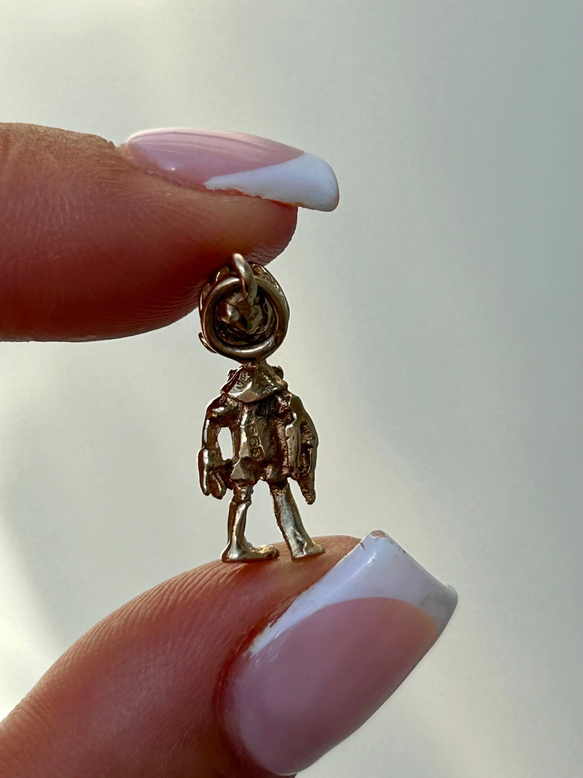 9AFD6639-C1ED-4B81-AC57-6C5F320E46DB