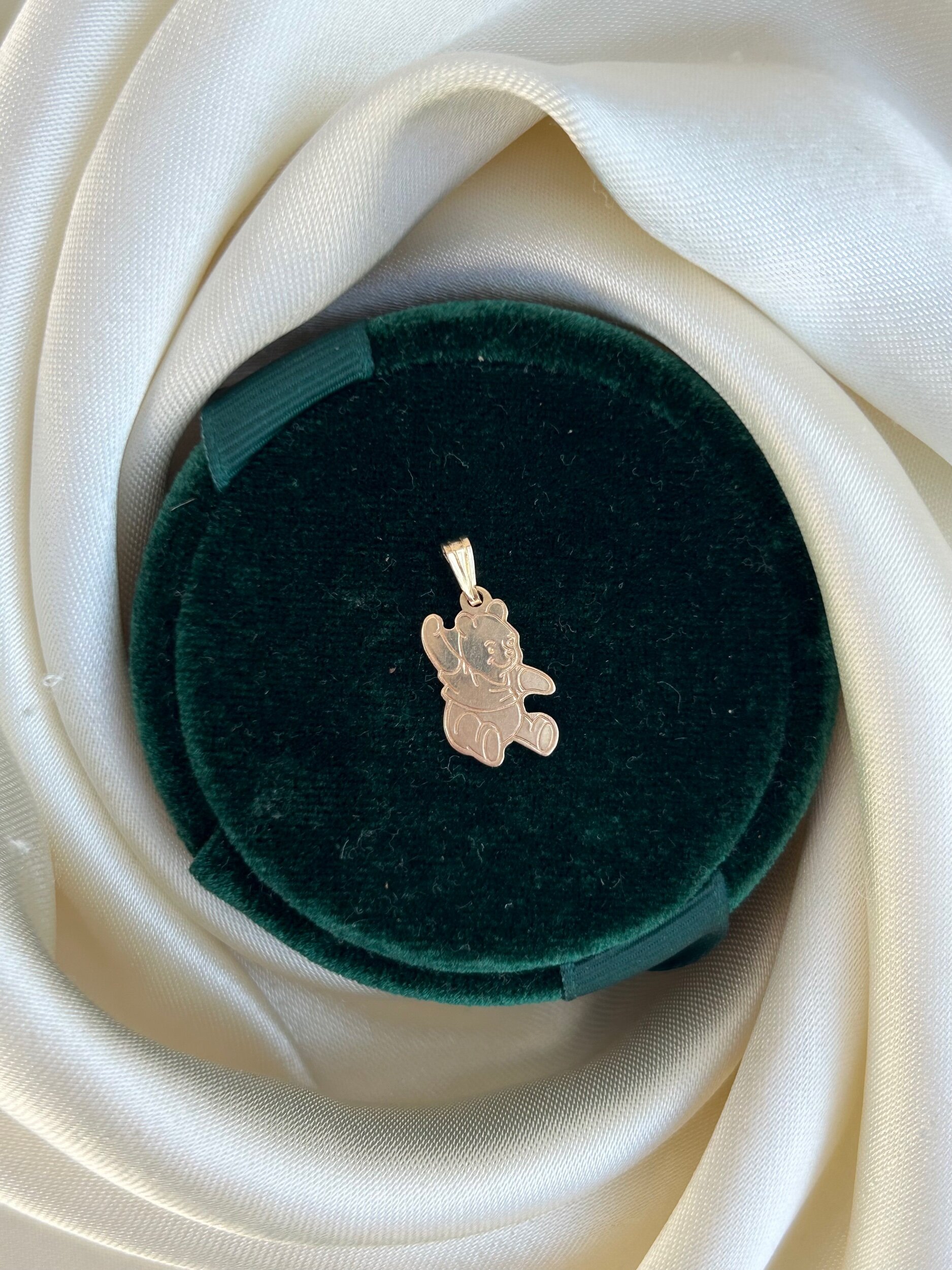 B880E237-A683-40CE-8141-6898A867C4AD