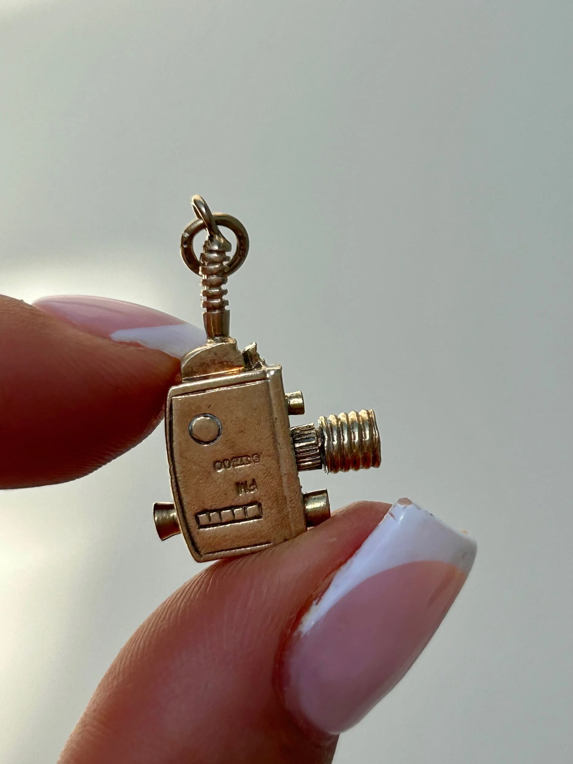 AD85514D-9E07-477A-A984-B4E0D17244ED