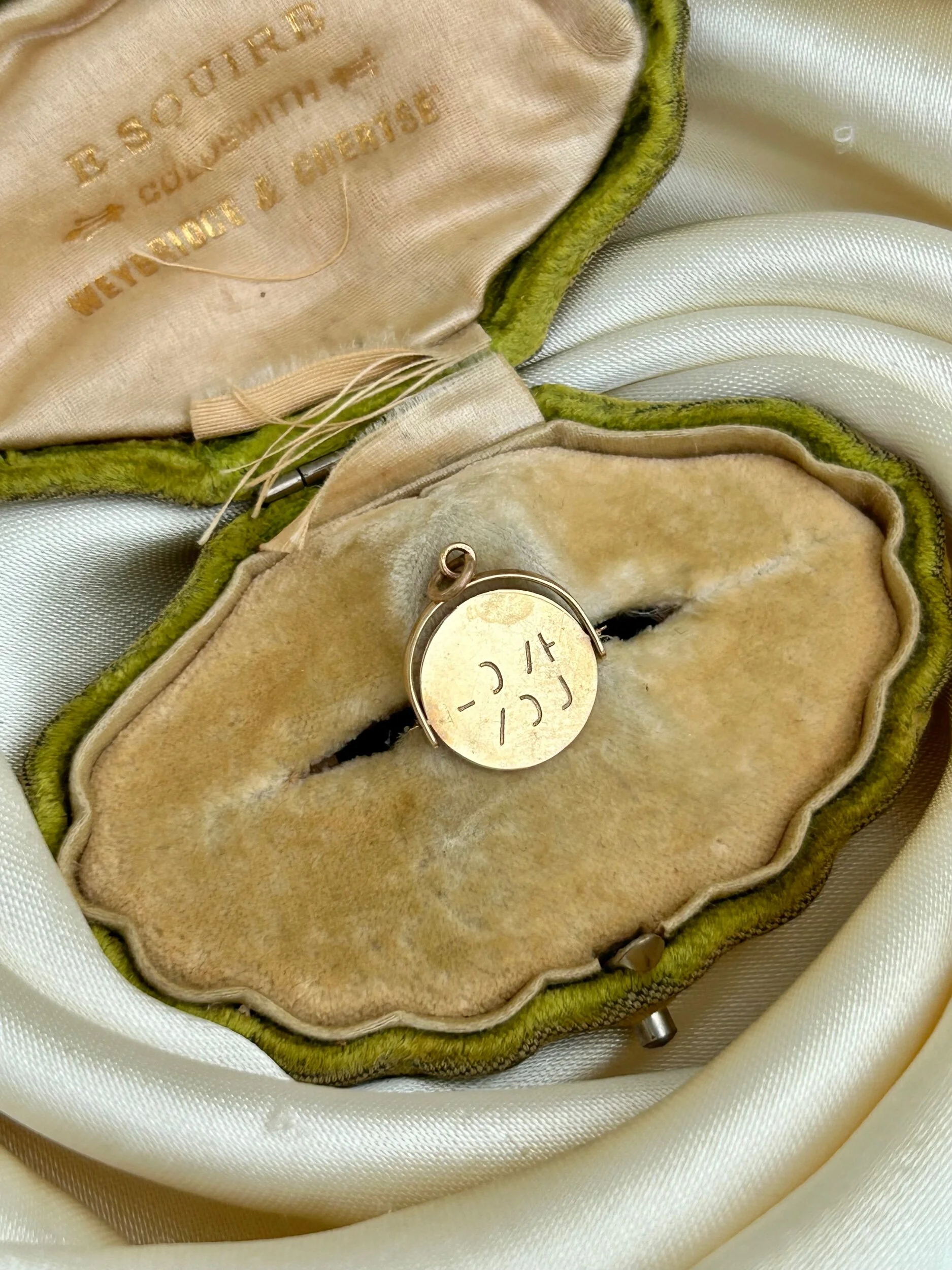 49C912A1-75AF-43DD-8C93-5E497A061608