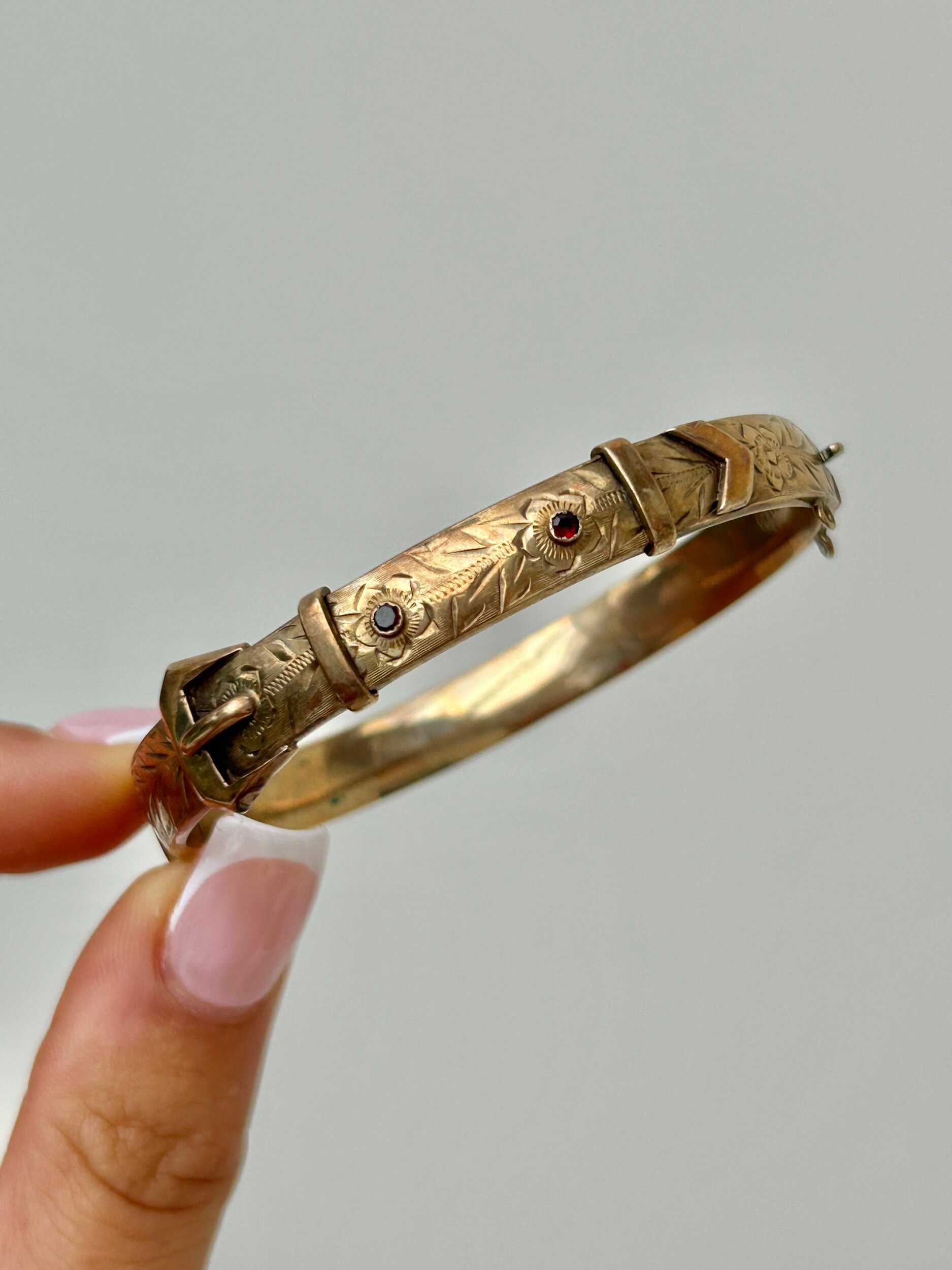 943C0E27-F908-407B-A25A-24A69F06C2CC