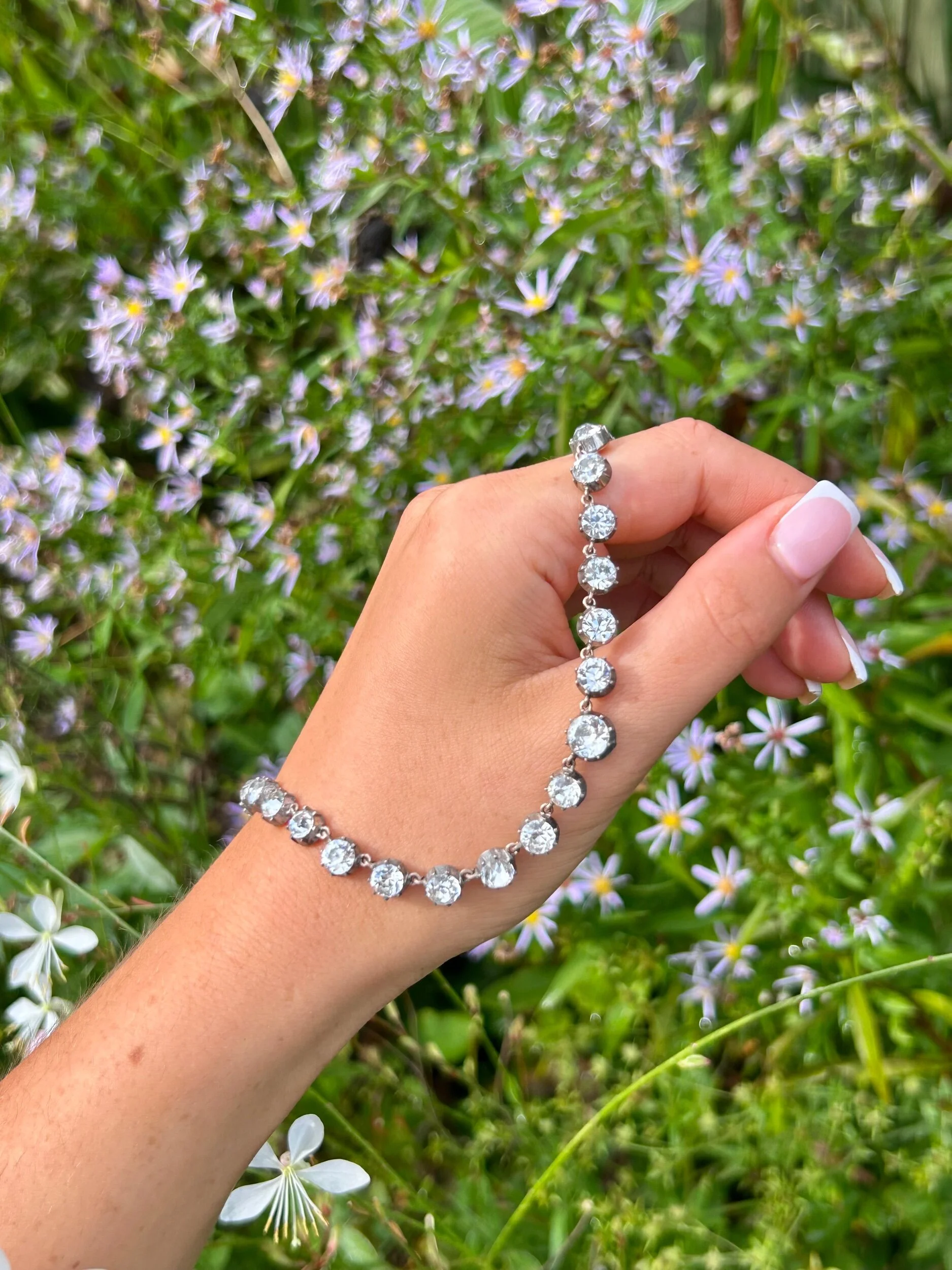 8DBDFA75-CA48-499A-9041-A9BE43DF03ED