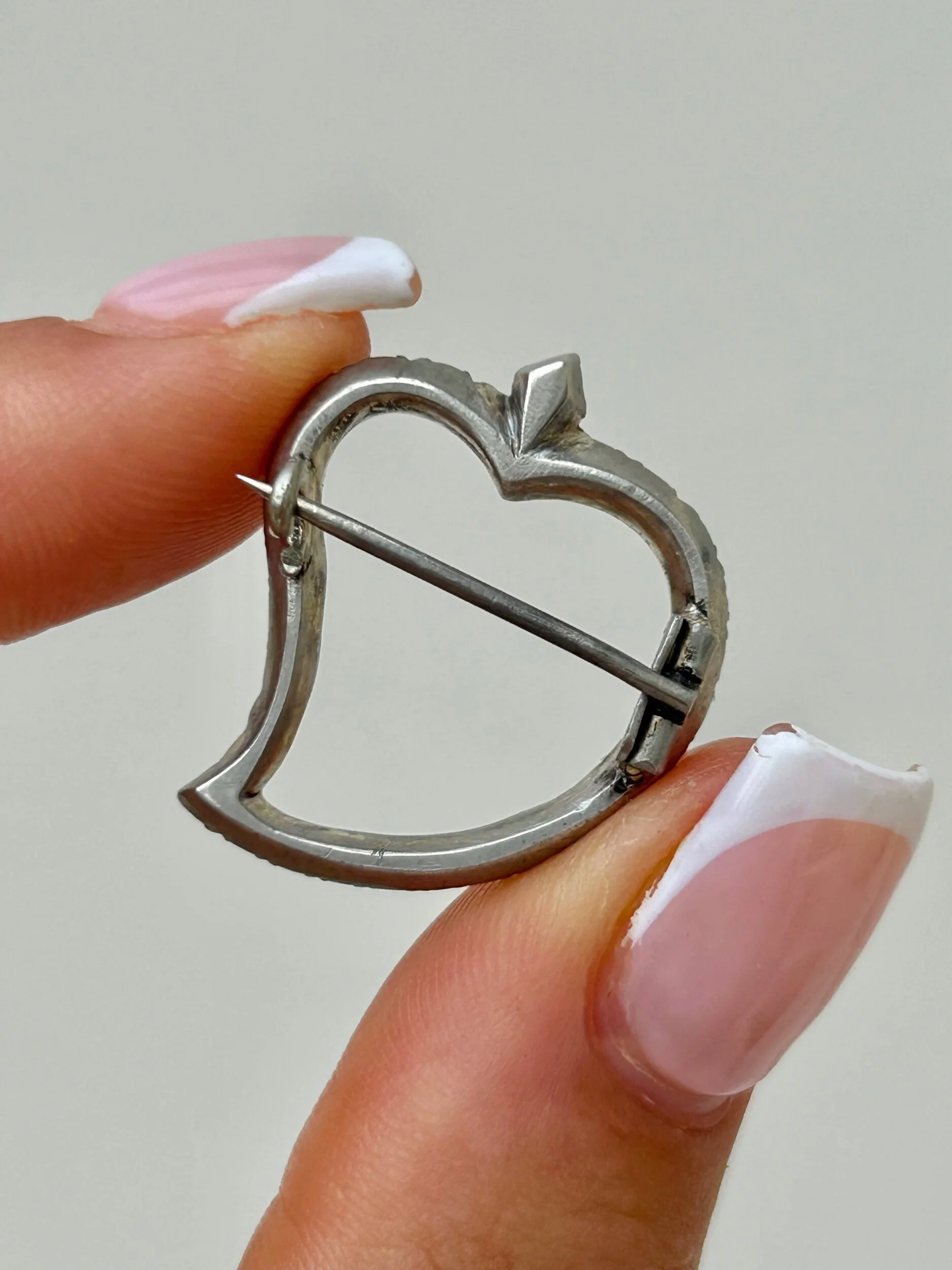 AE84F783-DEB0-4FC9-A1D7-2DA9458E878A