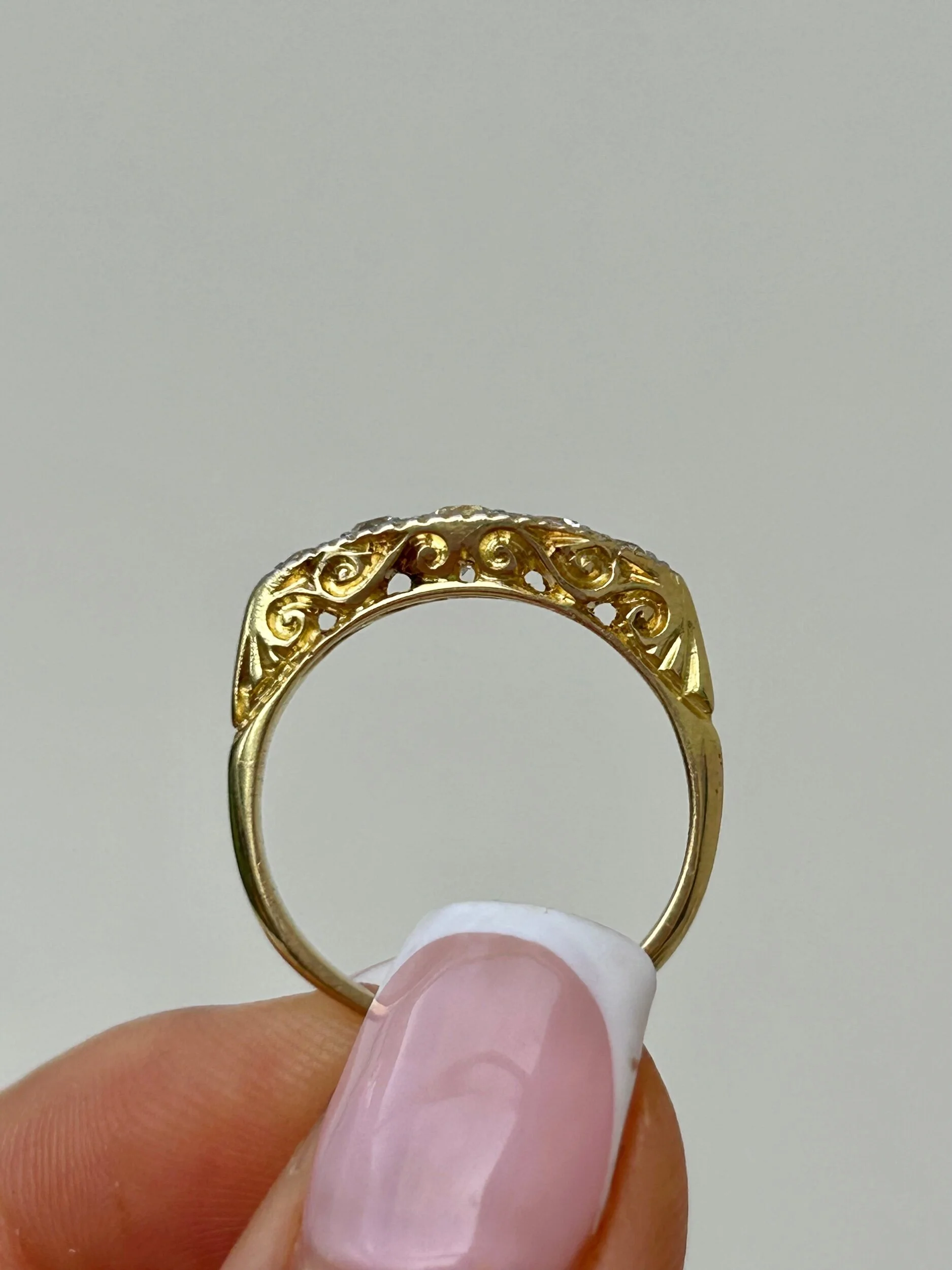 266E32B6-EC1C-40C4-A18B-A3E8CA7B23C6