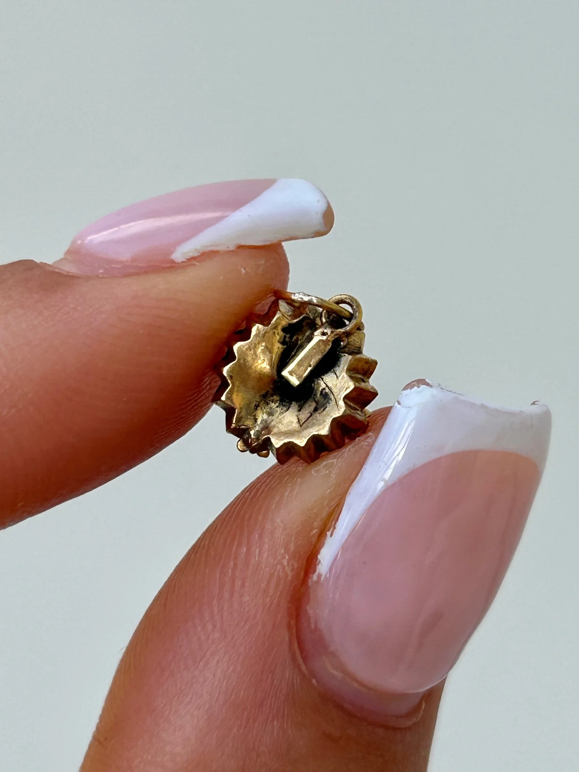 37440462-3D10-488A-8C12-F1B323D6BDE7