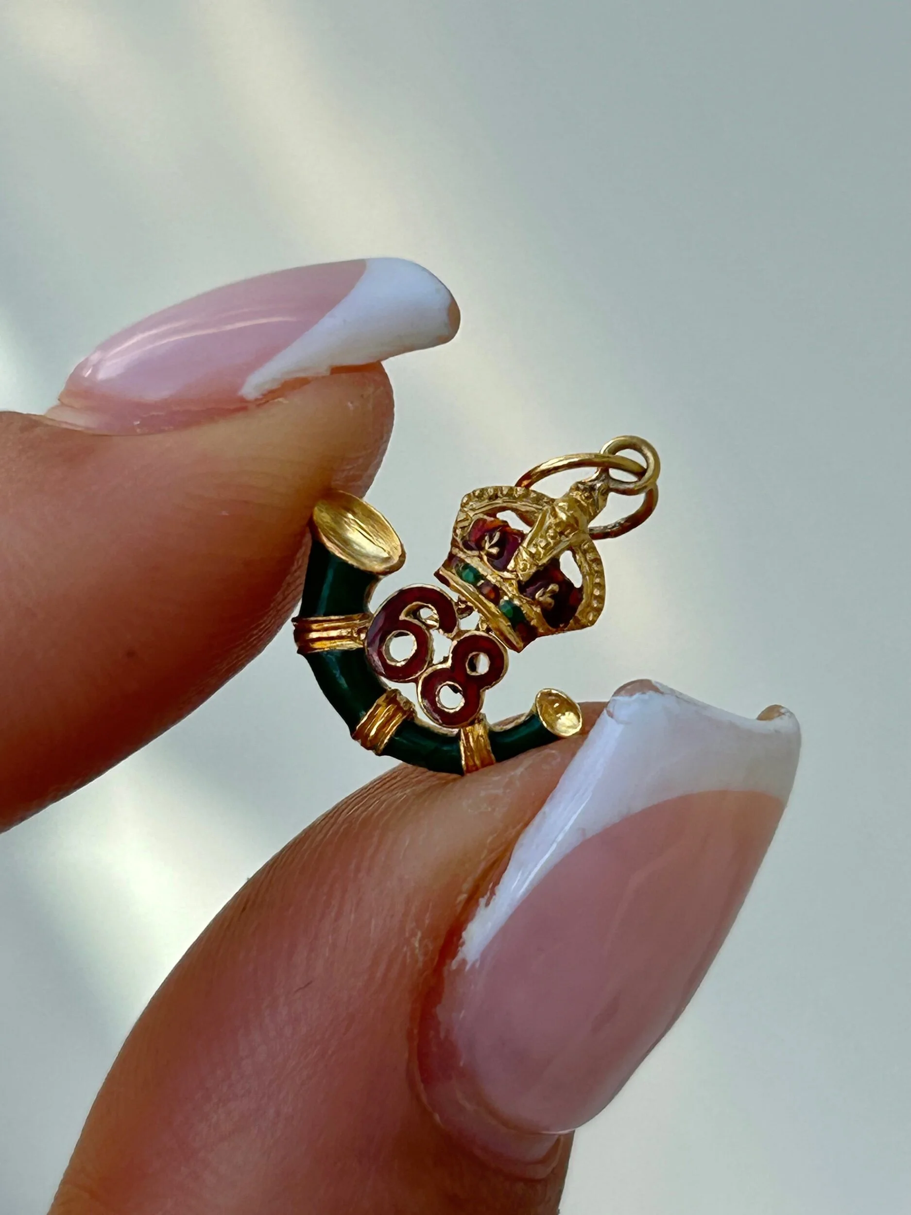 A69FCB10-E574-4402-AE38-F39175A431BA