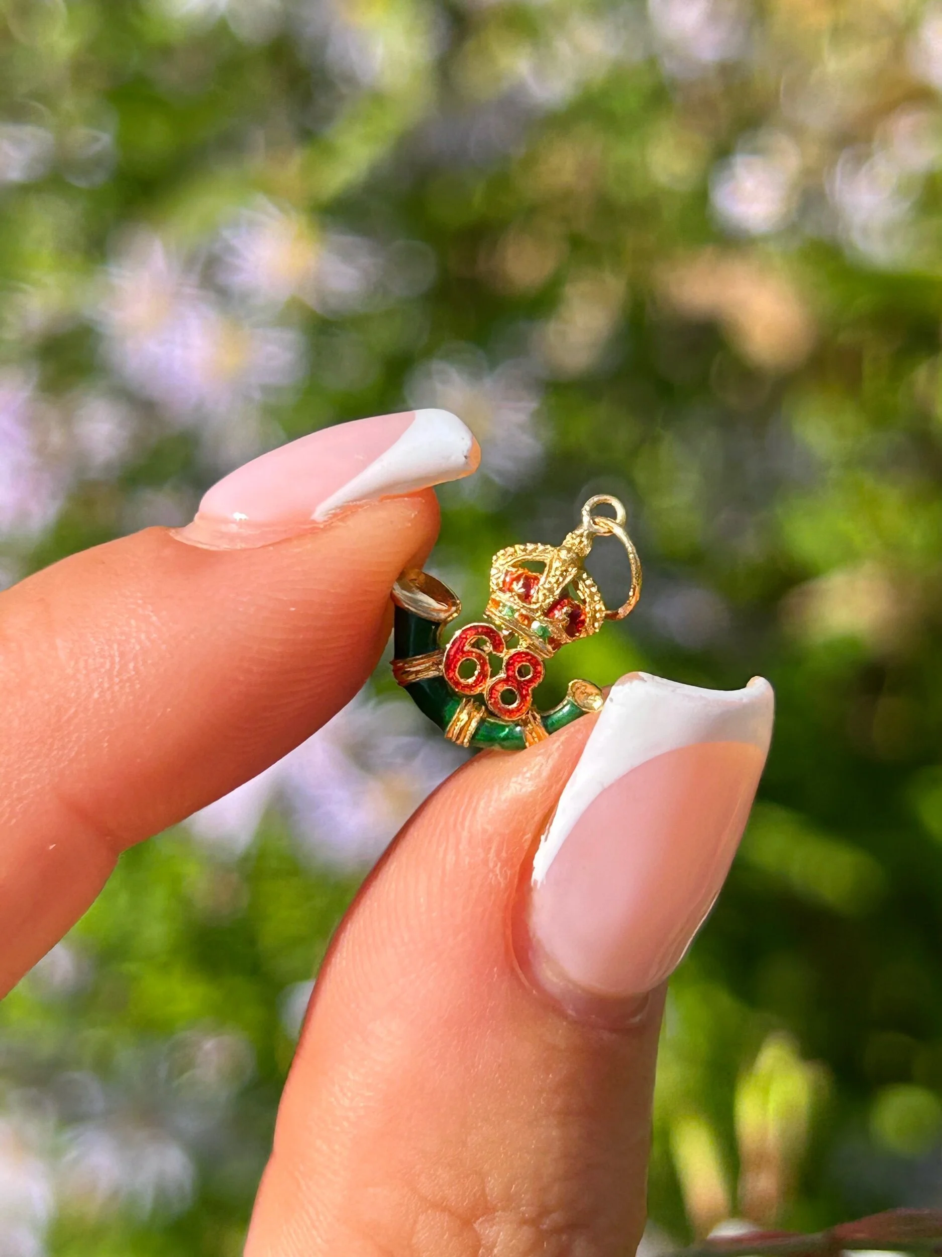 37B80264-ACC1-4A5D-BCB5-6E415105583A