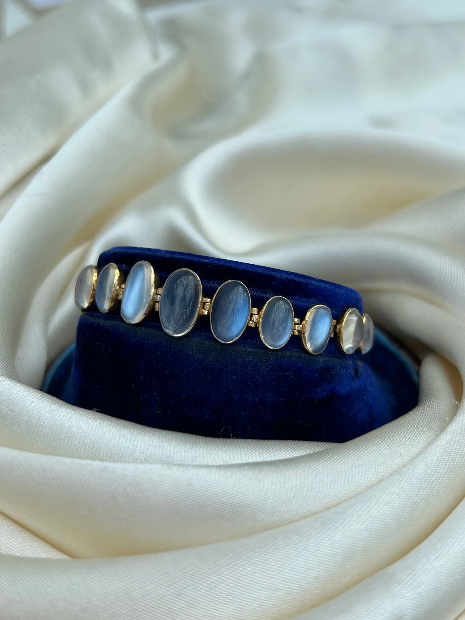 6BBB55E5-27E2-4BA8-8632-61B19A8BFEBC