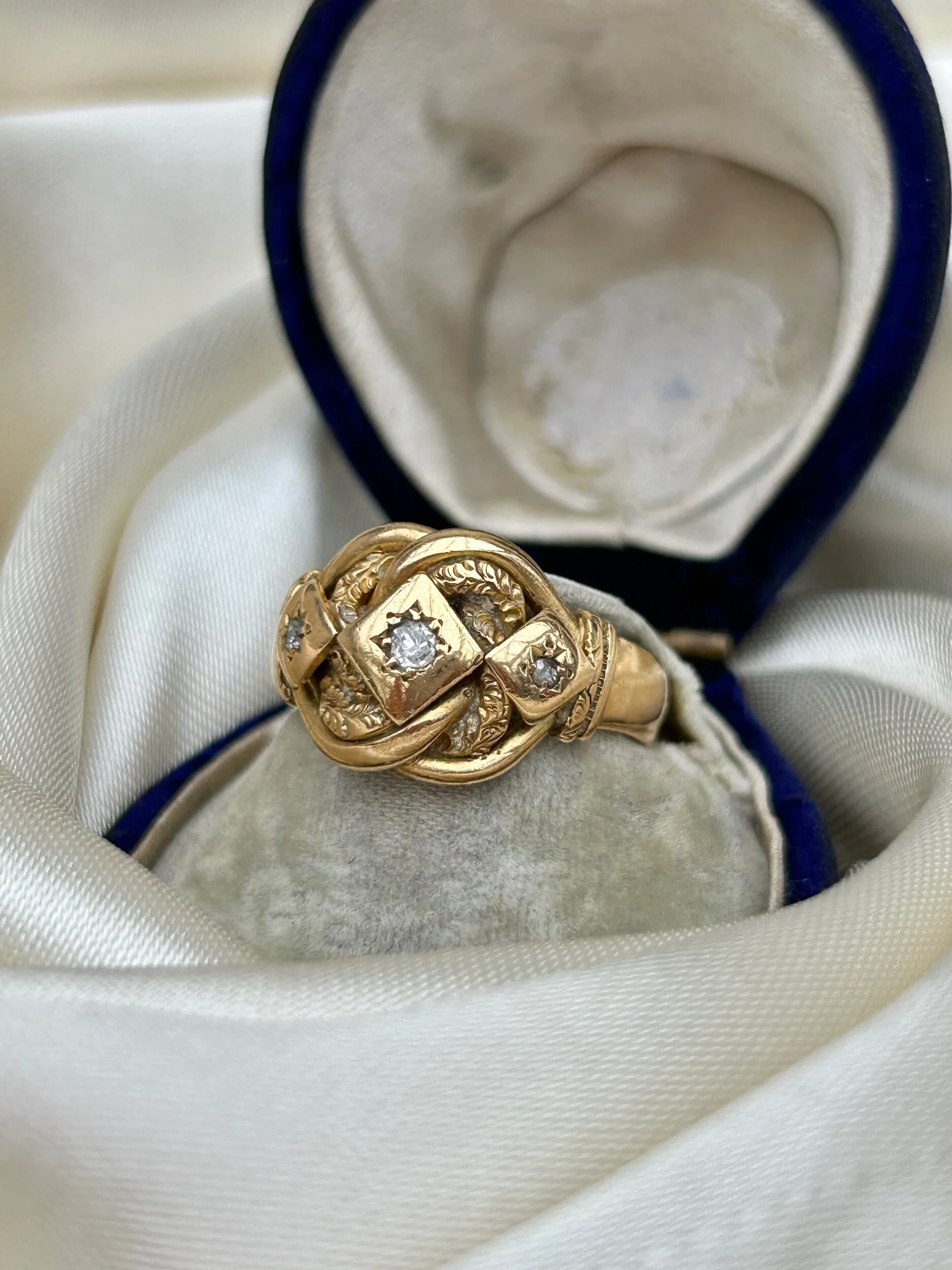 7EEE7D13-3B3D-4CC6-A5A6-C3F3594485E1