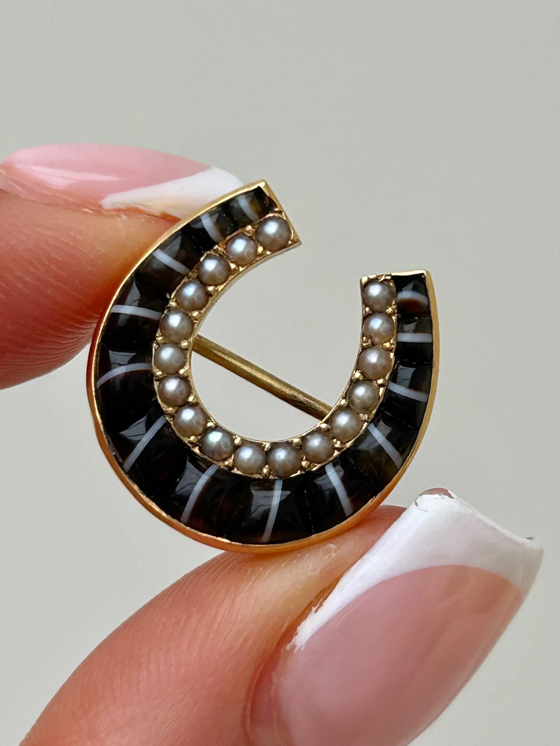 5C515524-382C-4130-A05D-A60852821071