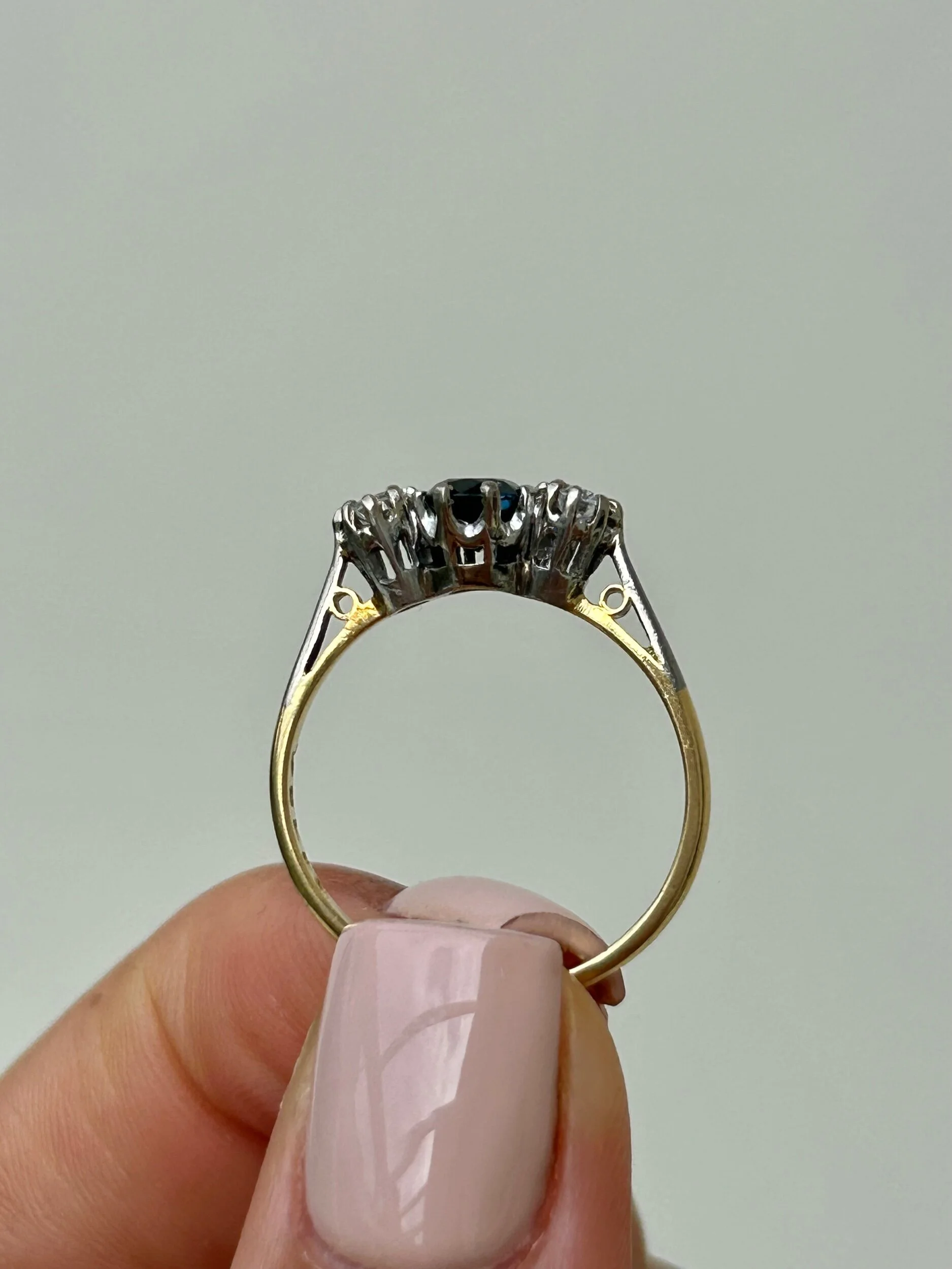 8D5805F1-E445-4DF4-8EF9-92CF763F941B