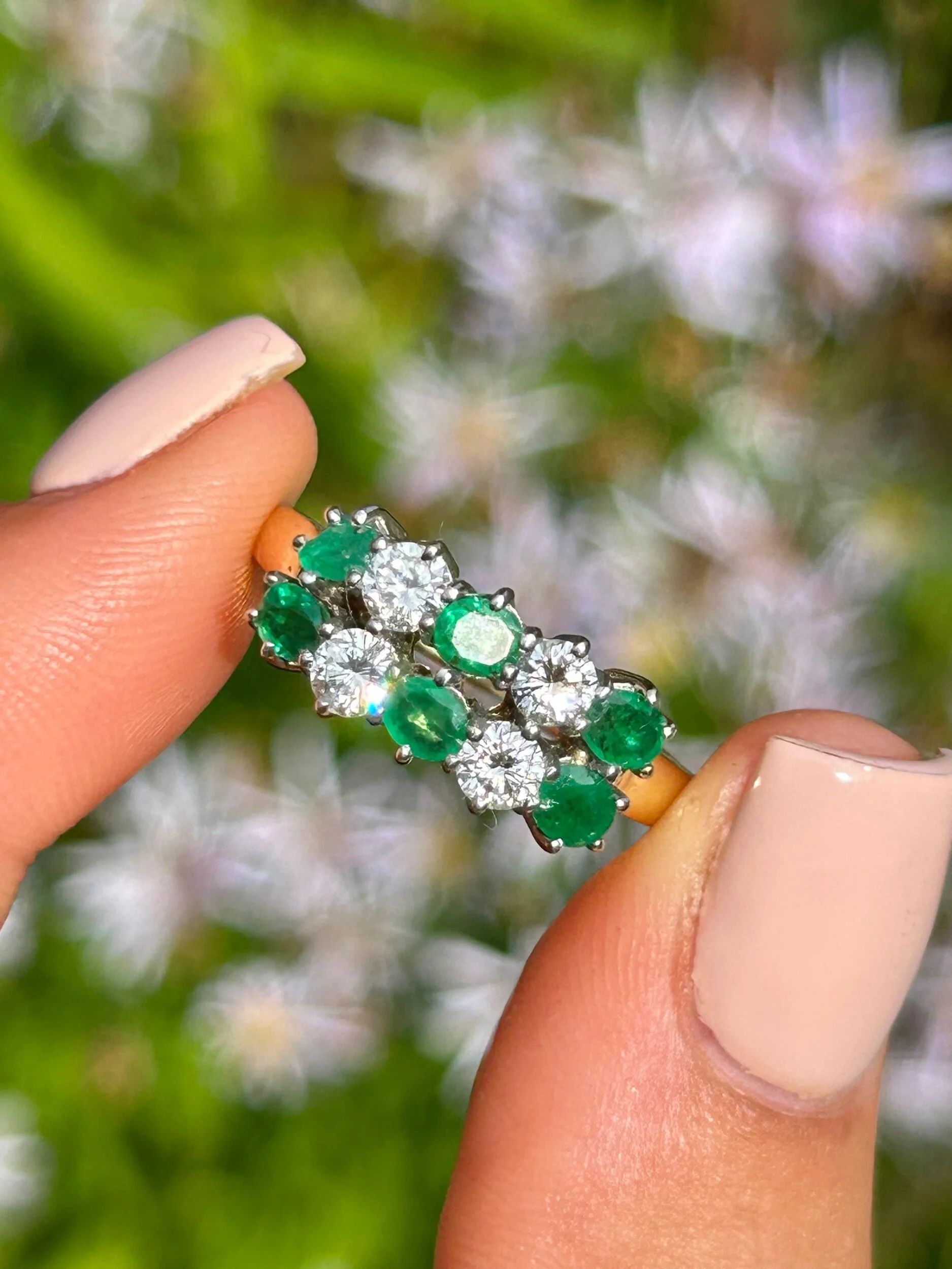 B1C439B2-121B-44A0-A167-D3AD422A4DBA