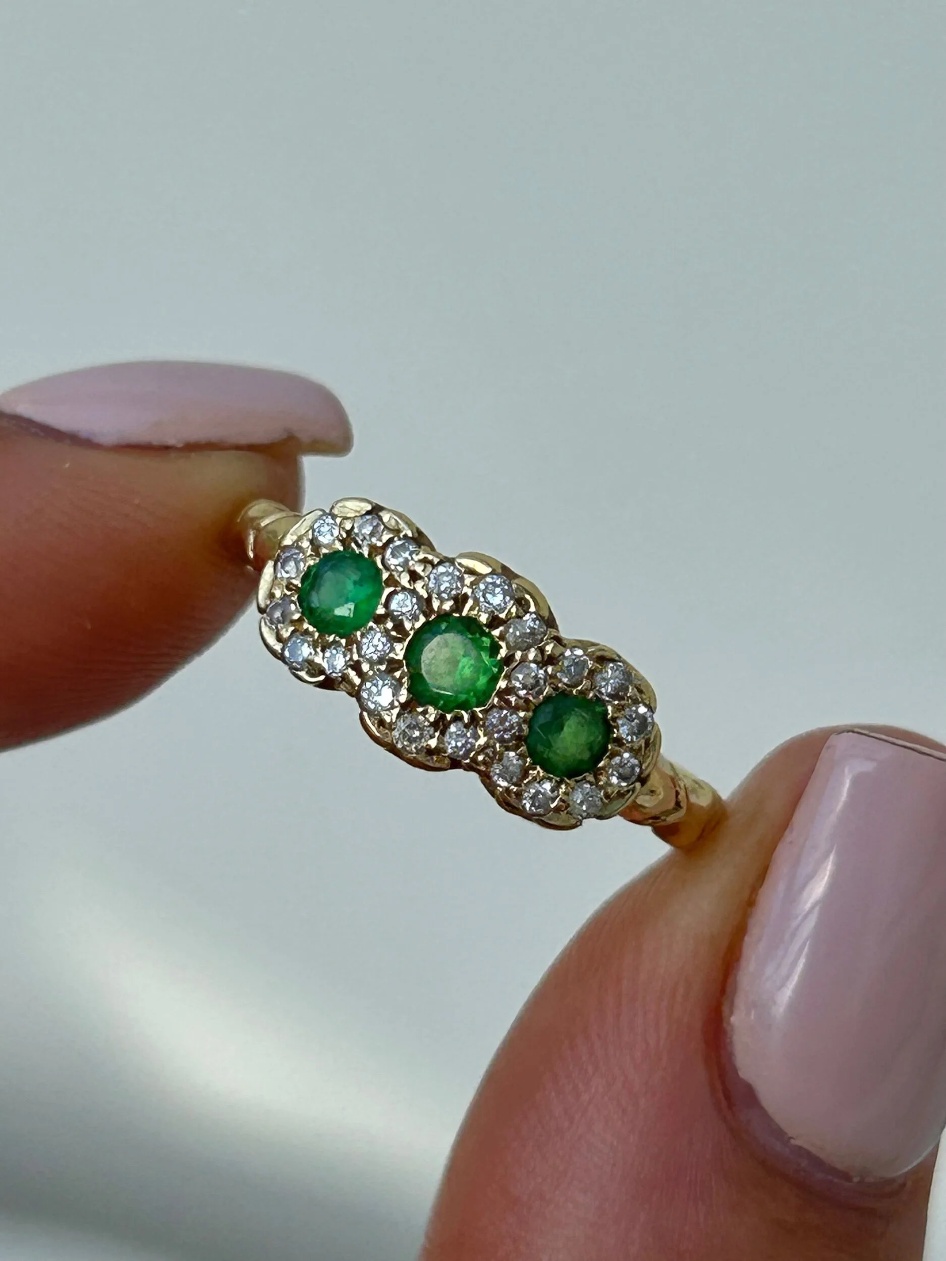 2FC1661B-02E8-4304-BD09-2BE75217F3E9