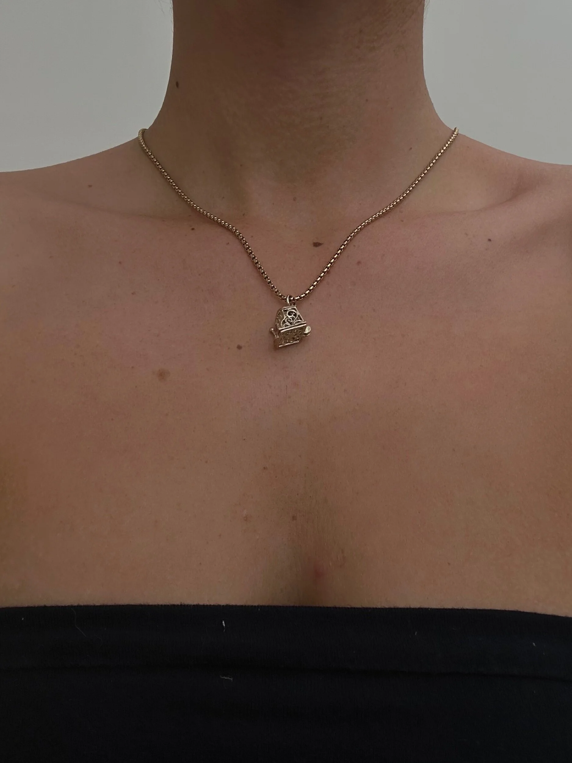 D05C5881-B095-4463-9A04-22D9C4F135E1