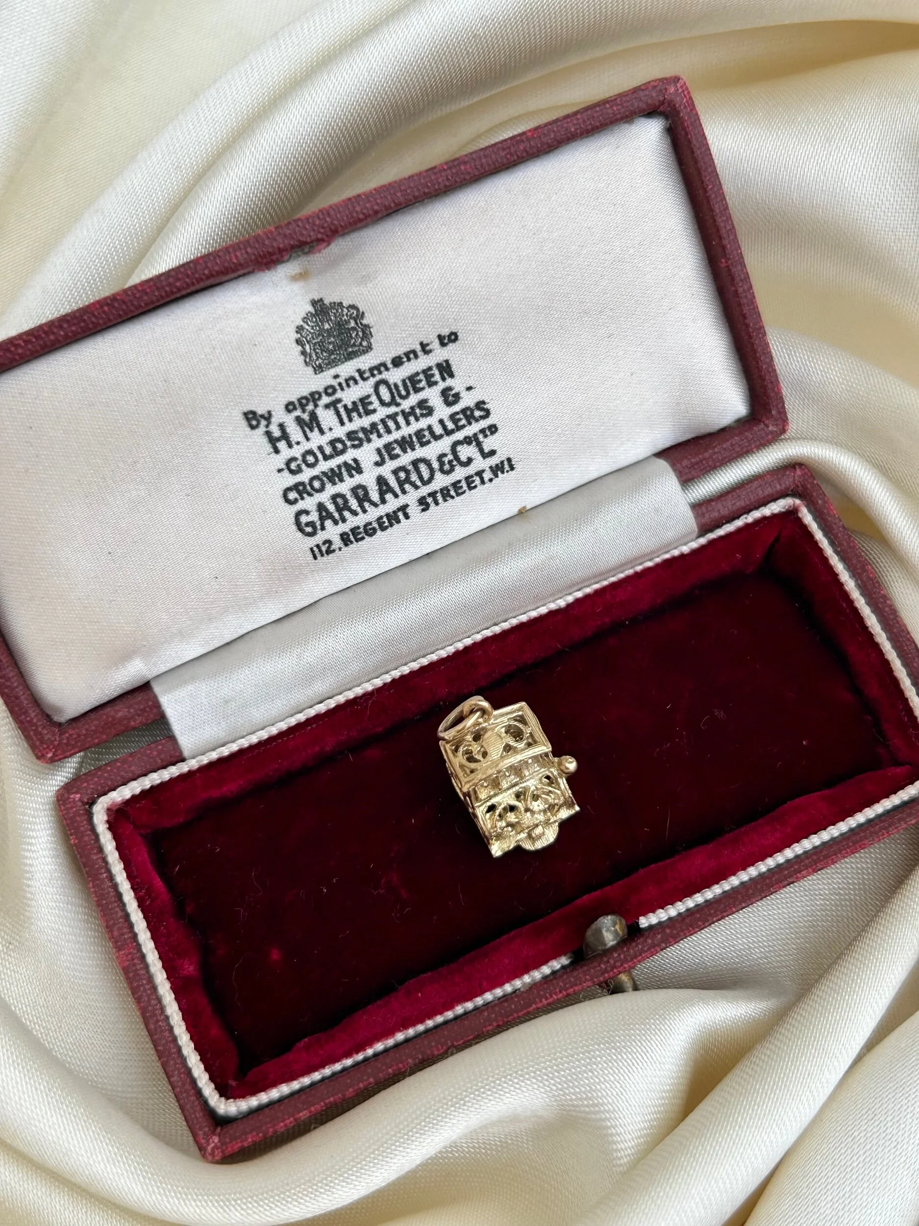 05C56328-AD4B-4CDD-9519-0A4903FE7CEB