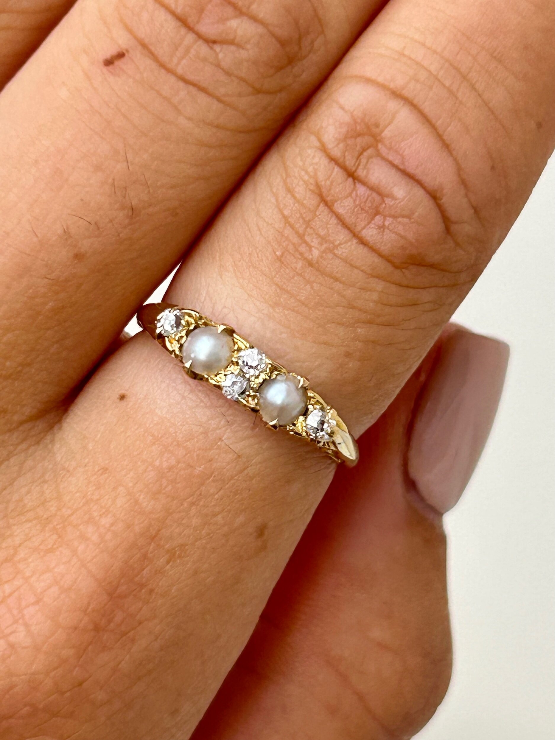 26EFF57B-41E0-4693-A37B-7B9C12D6FF17