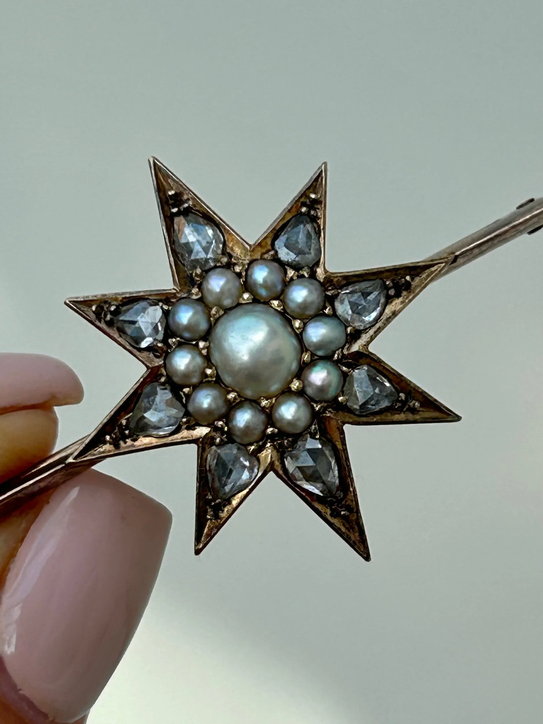 7169BA49-4B1A-4E2E-AF8B-E262850C9053