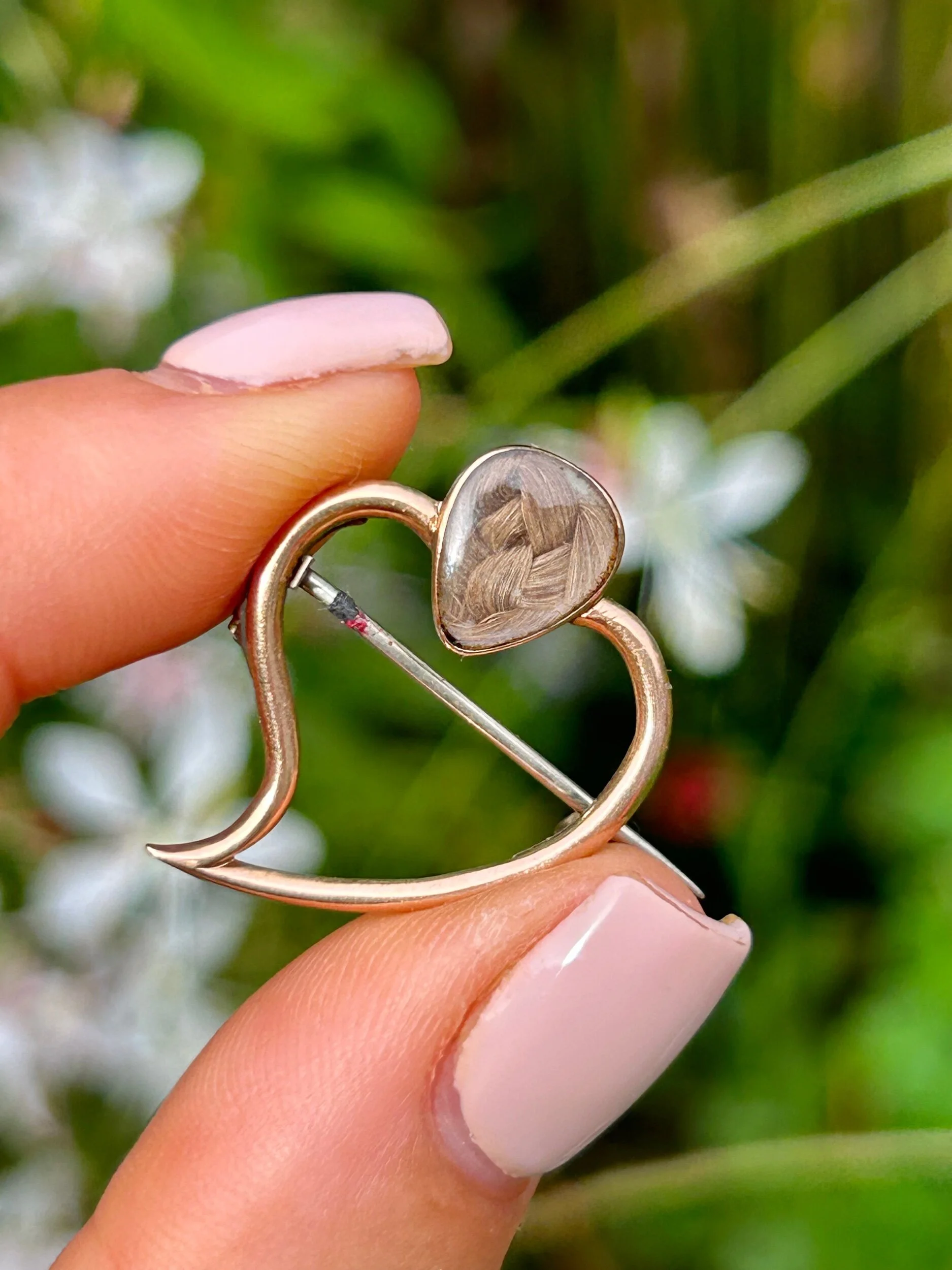 3E373B07-9FCE-4A46-96C7-F48D18F1E2F5