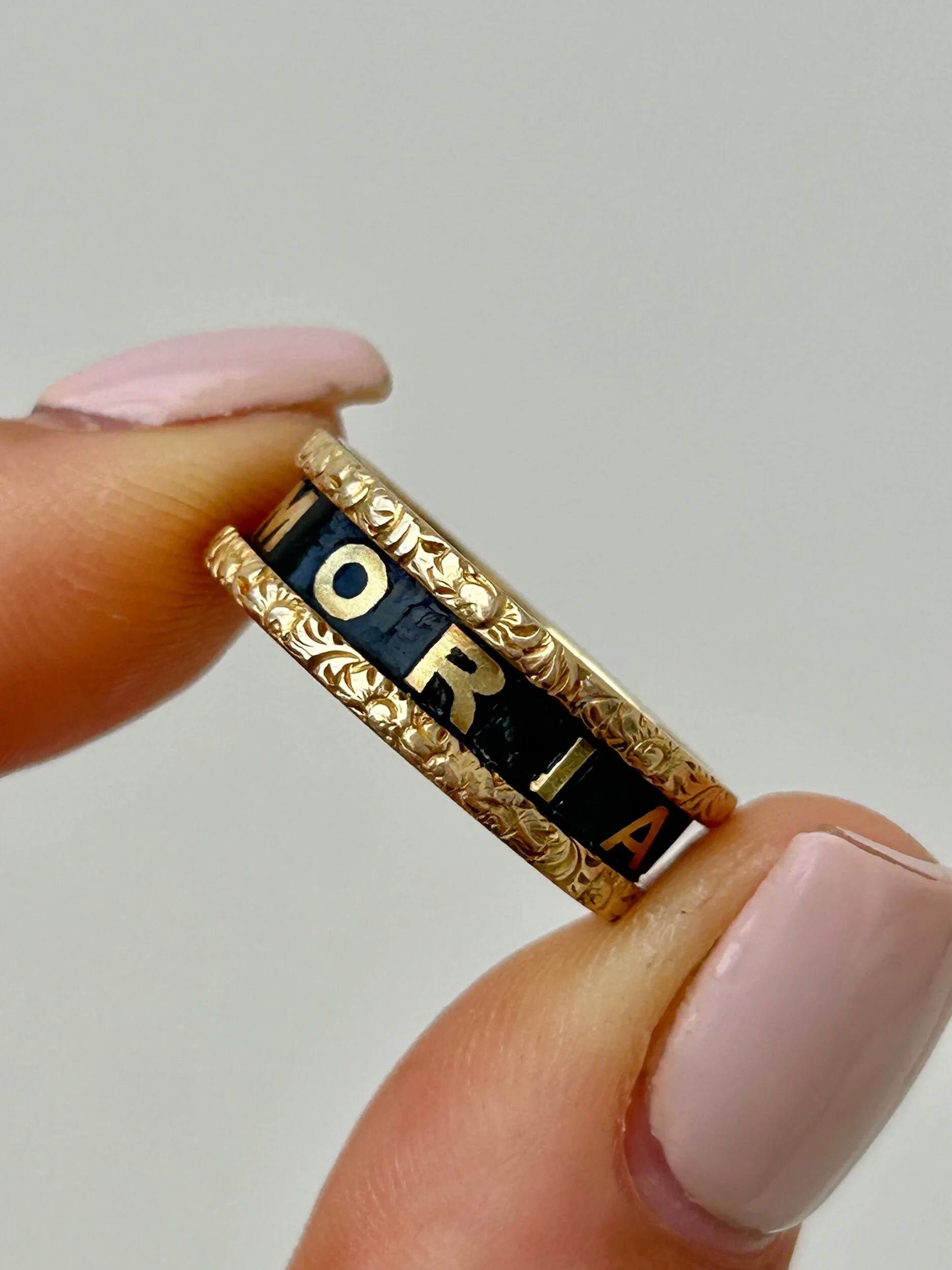 7E2233C5-9532-4832-8635-5DAF8DC8561D