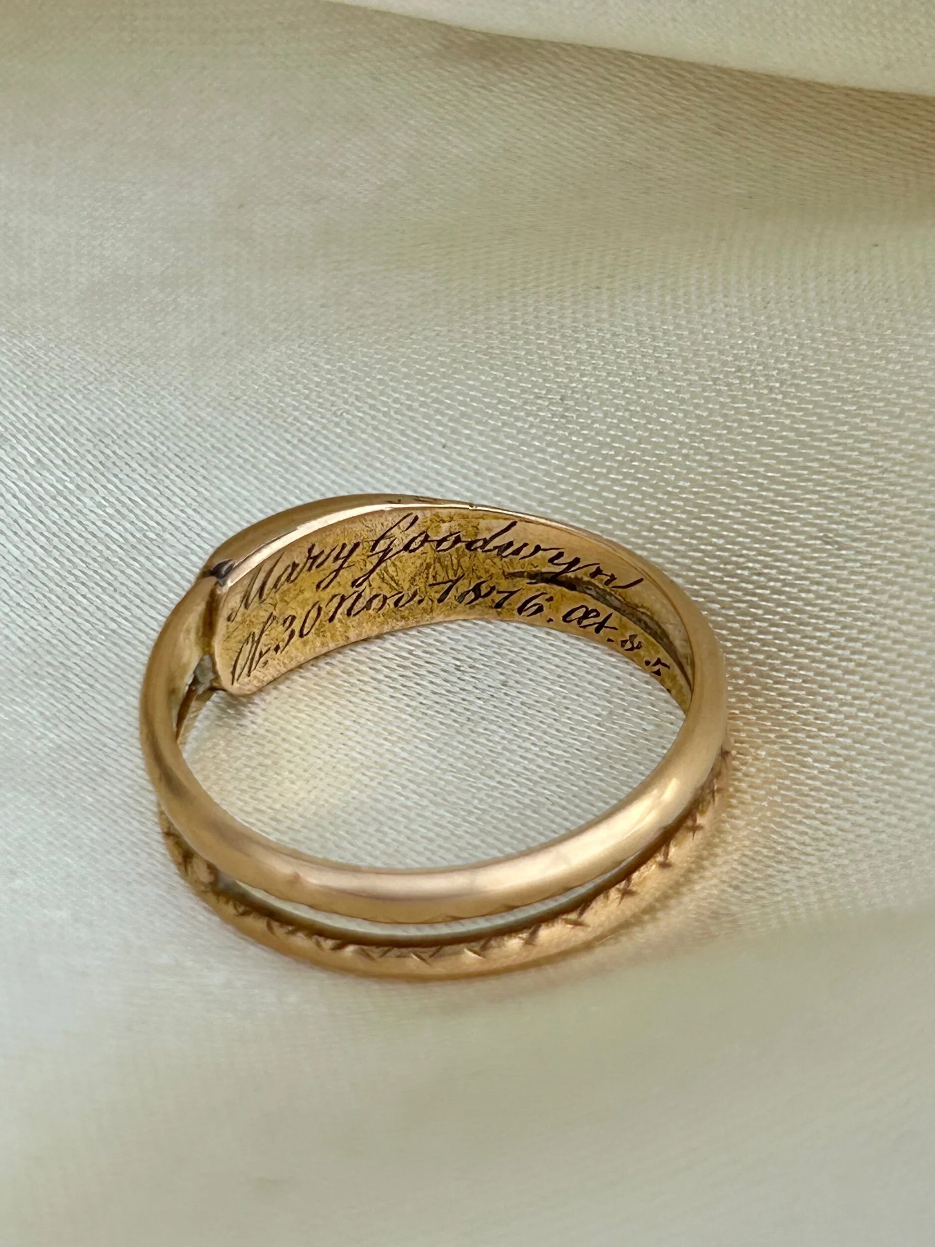 6D428864-5F9C-487E-99DB-B497631A4DB6