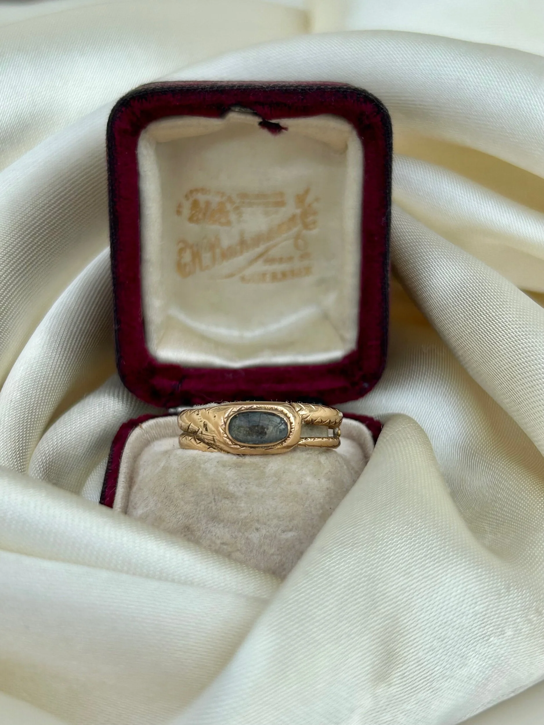 4C2F9227-04C4-4F32-A9CA-58D657C68DB7