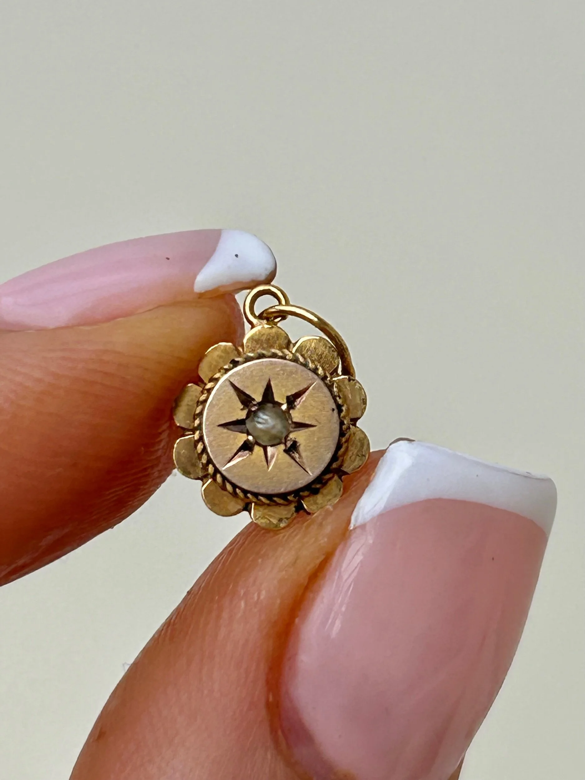 45C7686E-1ED7-4A9C-A350-9DB95B7C5FB6