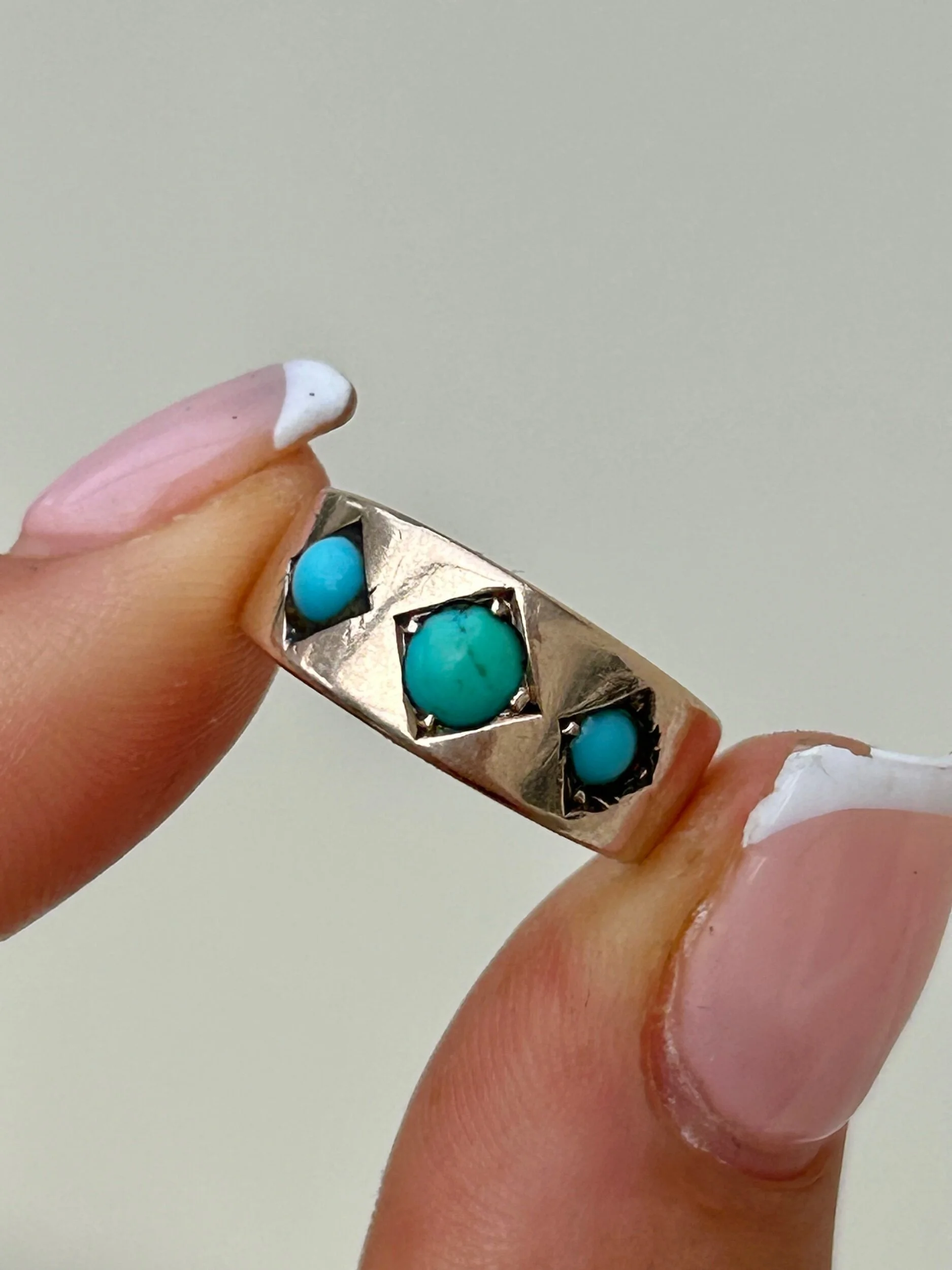 B16A2B20-2129-4F1C-AC61-1EE963B8E38E