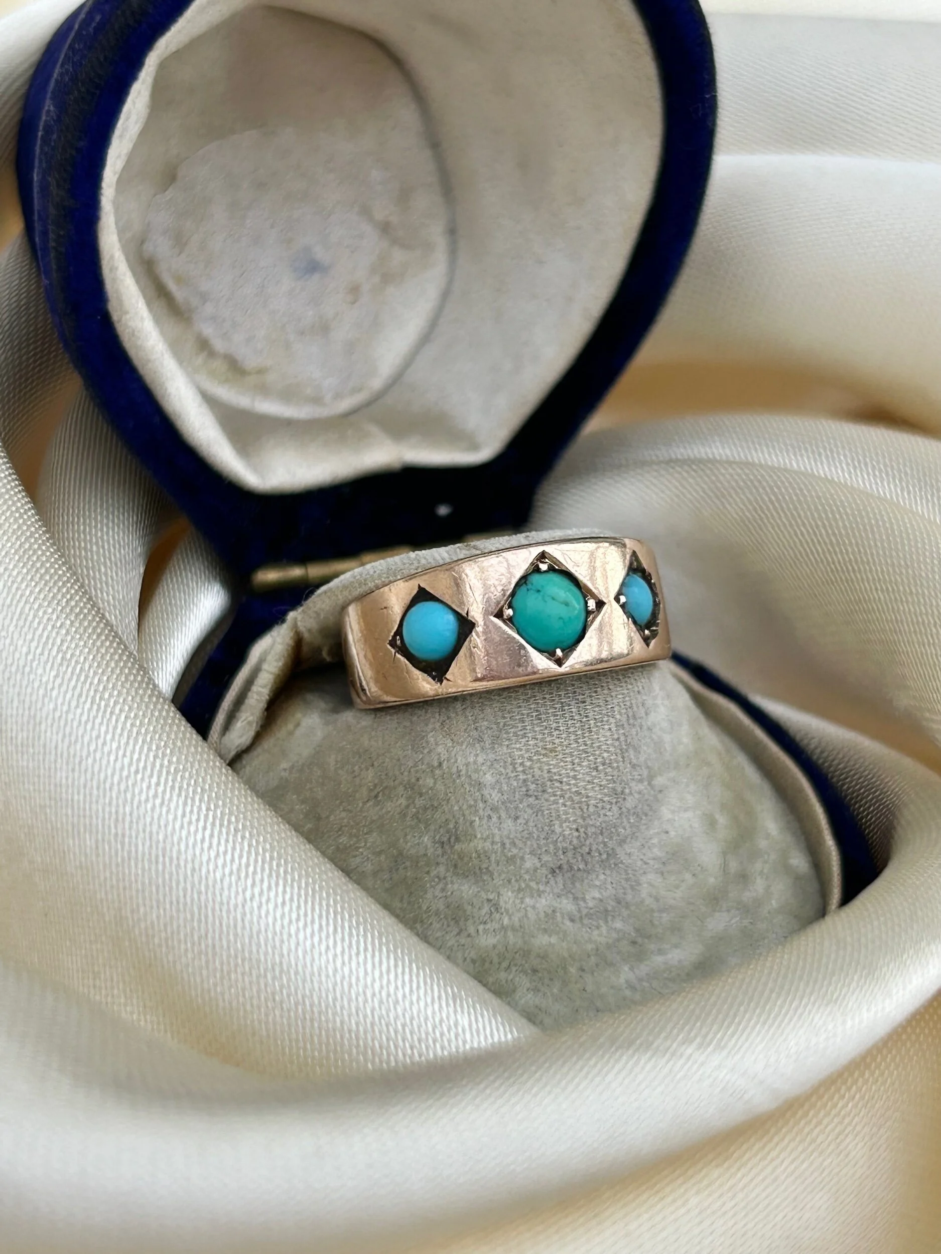 375DA7F4-D610-44FE-B2F6-3226AC69563E