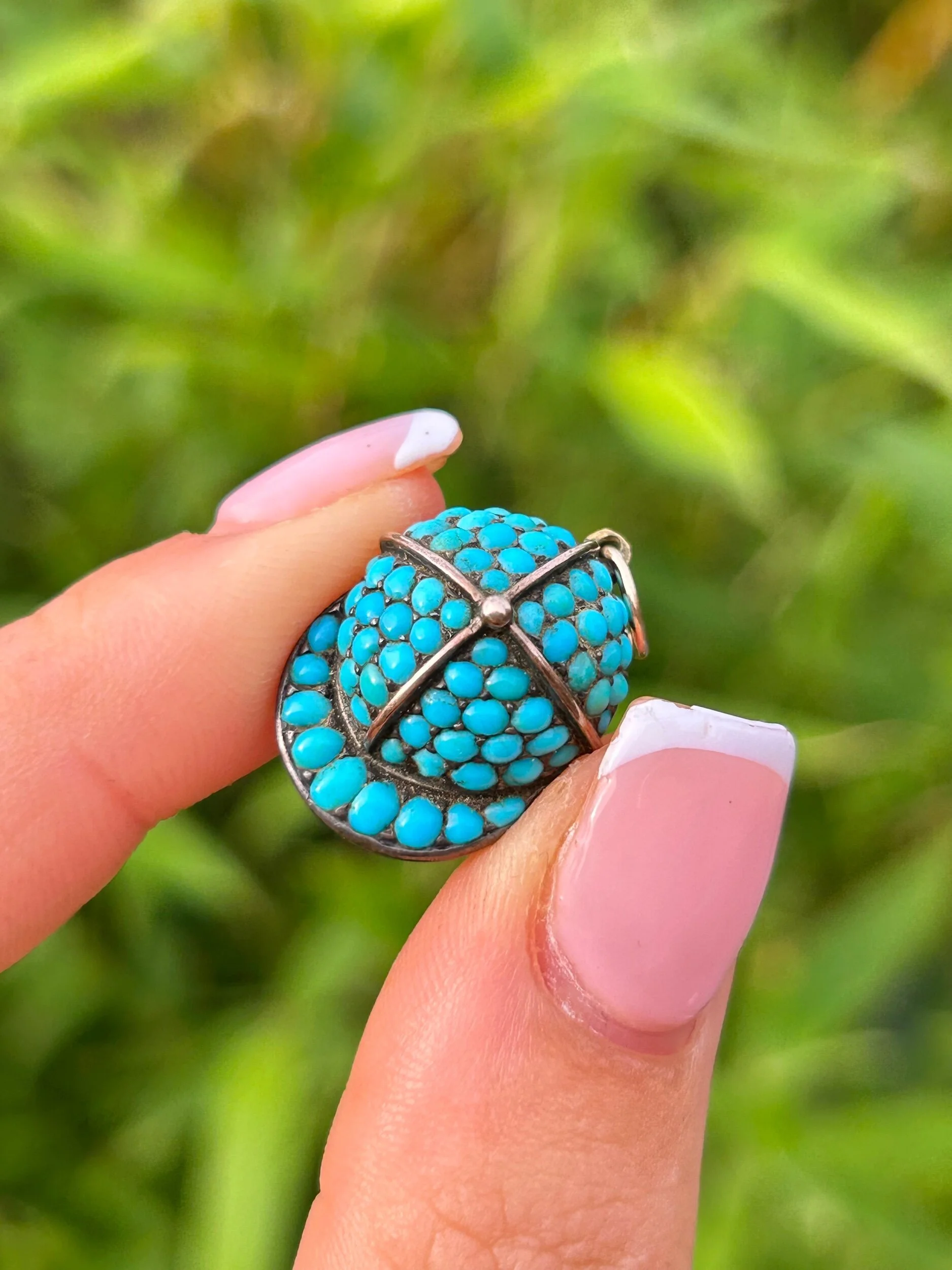 FFFCBC3F-E8F4-475D-8A87-1068C31F341E