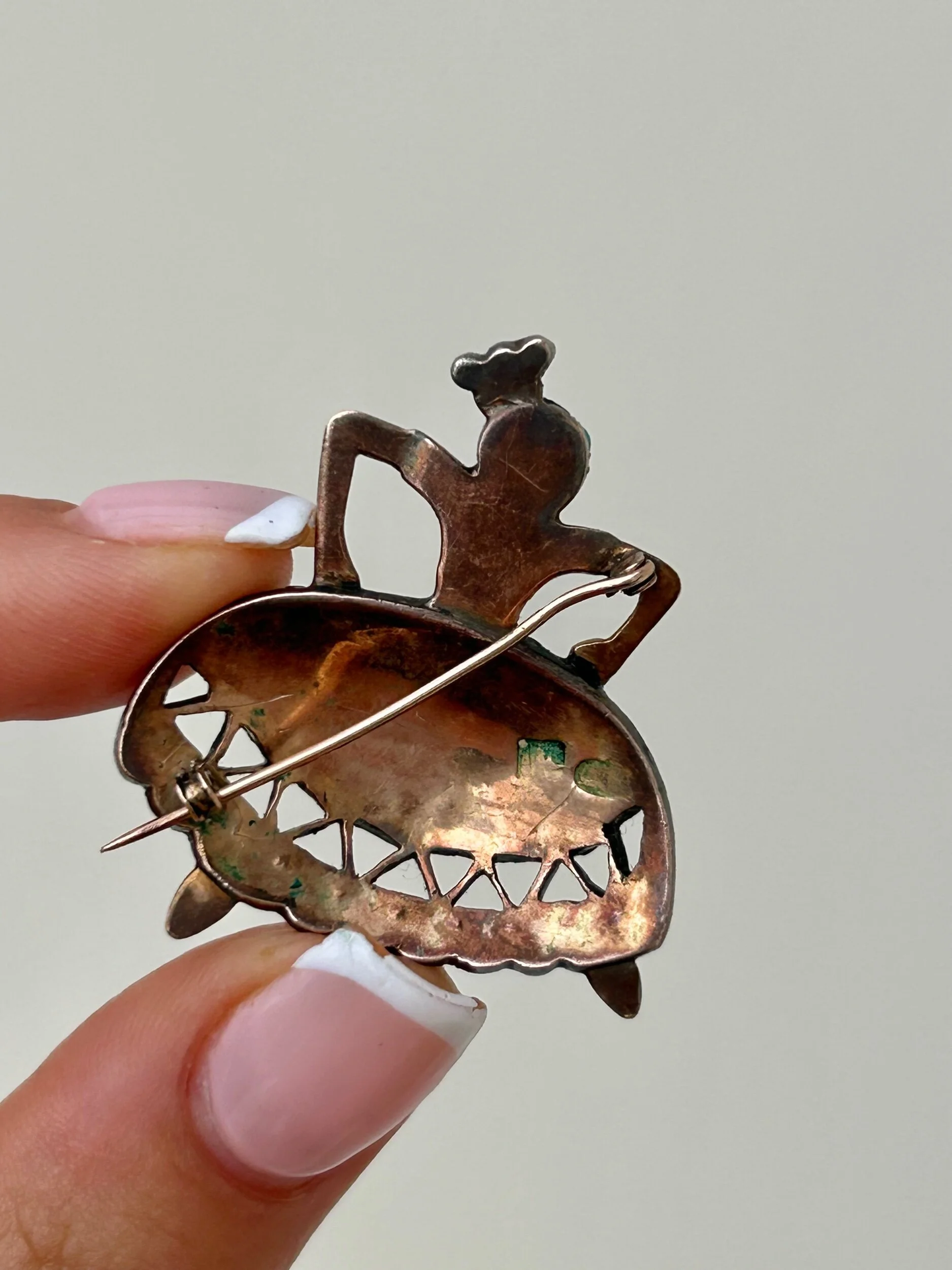 6E16165B-8107-4A40-83E6-BA5F169A4C96