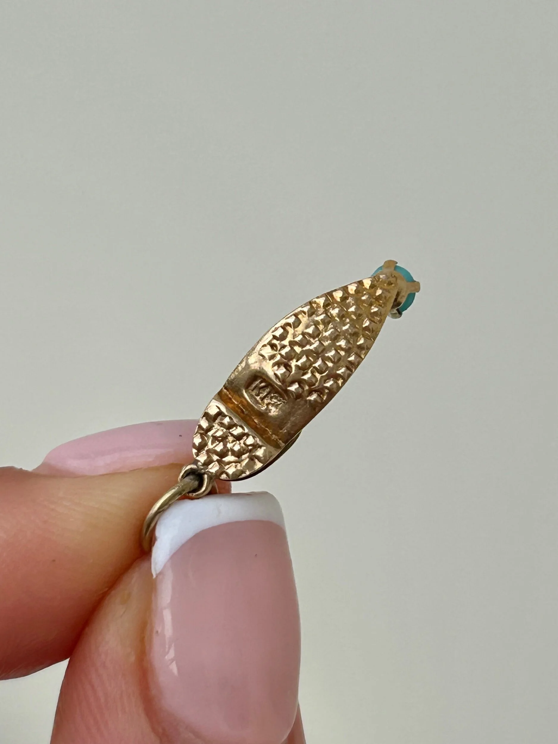 27A0B229-AA70-4668-98EE-93794DA6390E