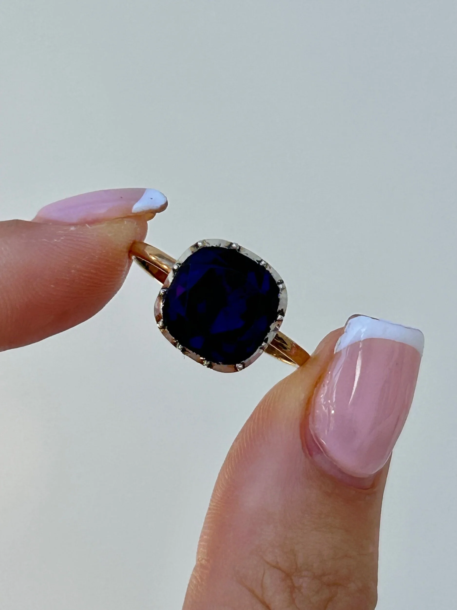 B1EA4C98-074E-43FA-B8CB-D42BD1407412