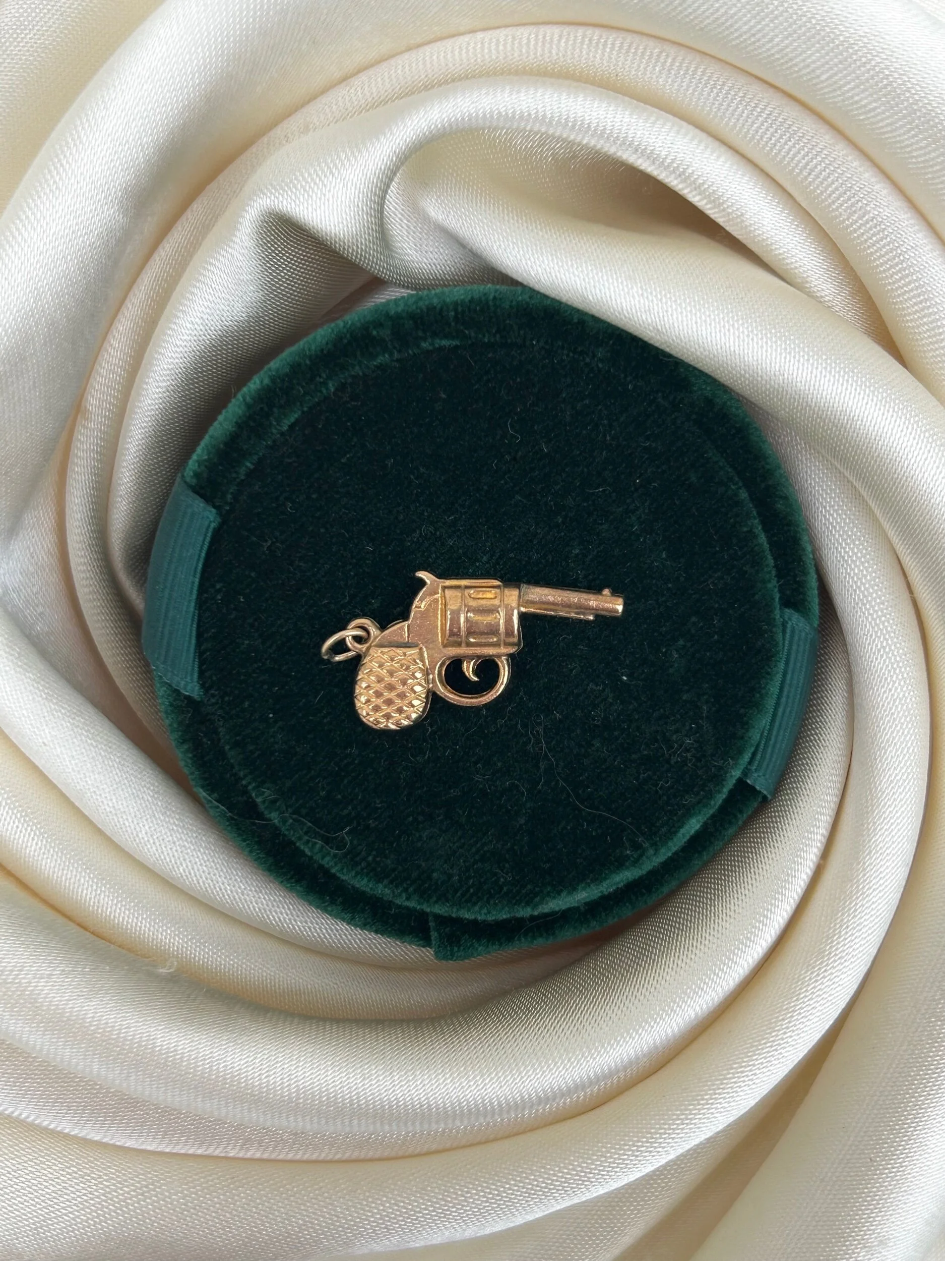 900737B8-046C-45FC-BABF-9B52DB853CC2