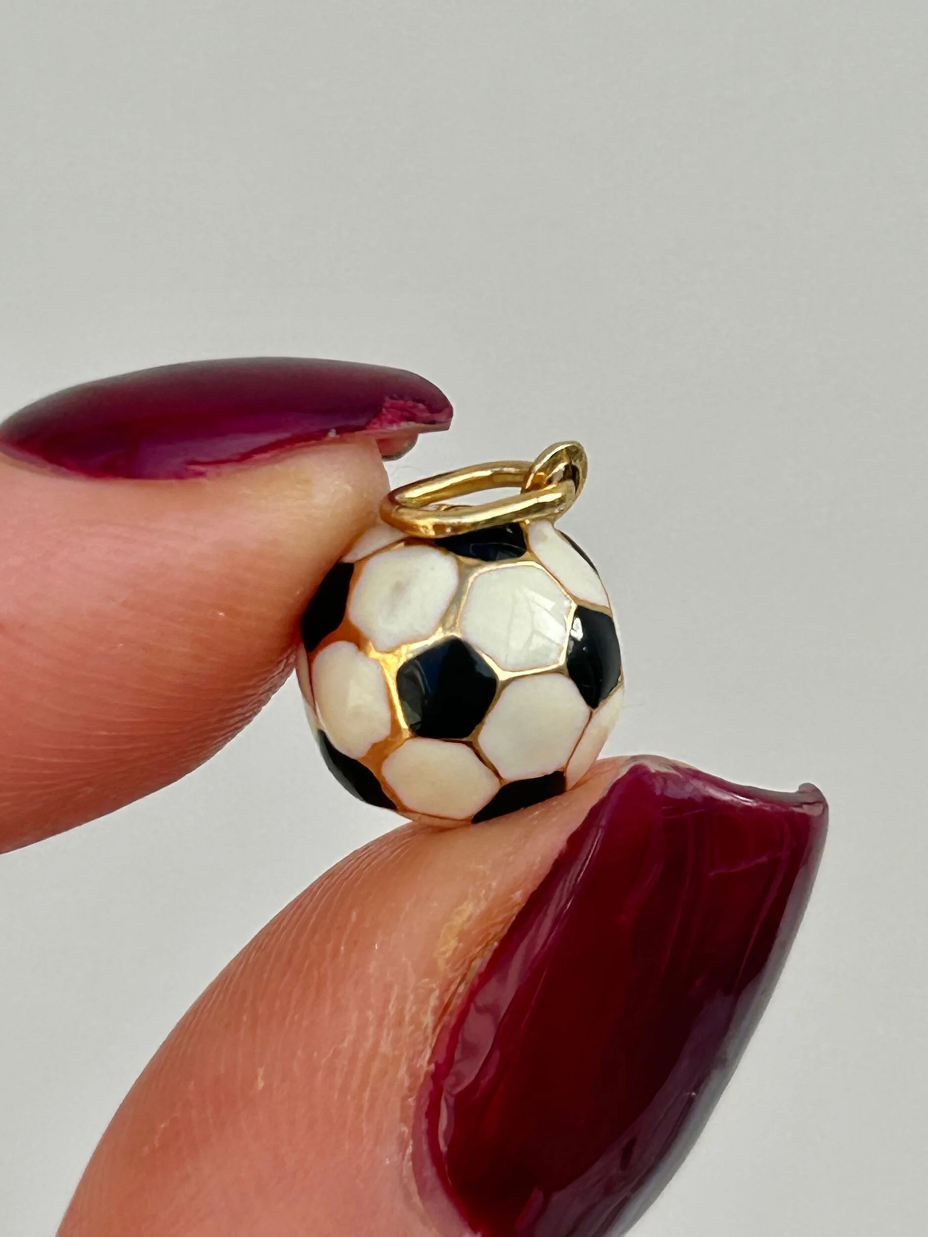 413F4050-383E-497B-9626-81F17AC66EF7